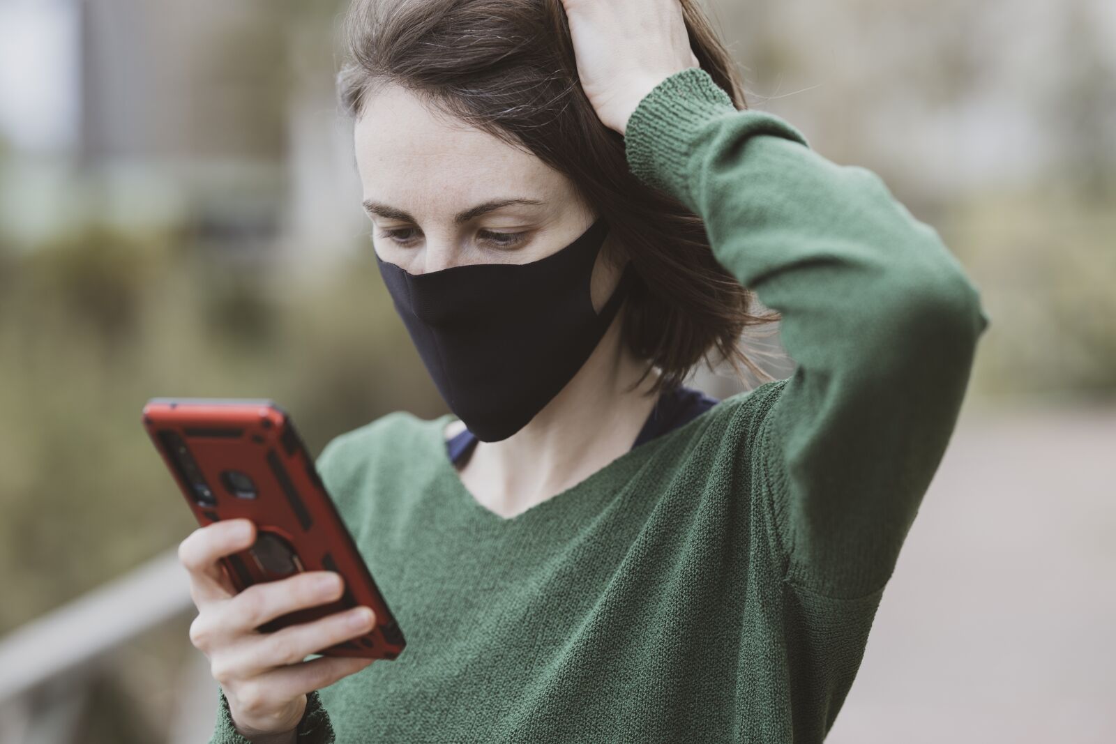 Canon EOS R + Canon RF 85mm F1.2L USM sample photo. Mask, coronavirus, quarantine photography