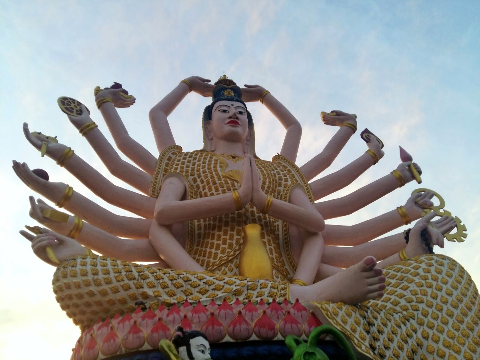 Samsung Galaxy A7 sample photo. Thailand, buddhist, temple photography