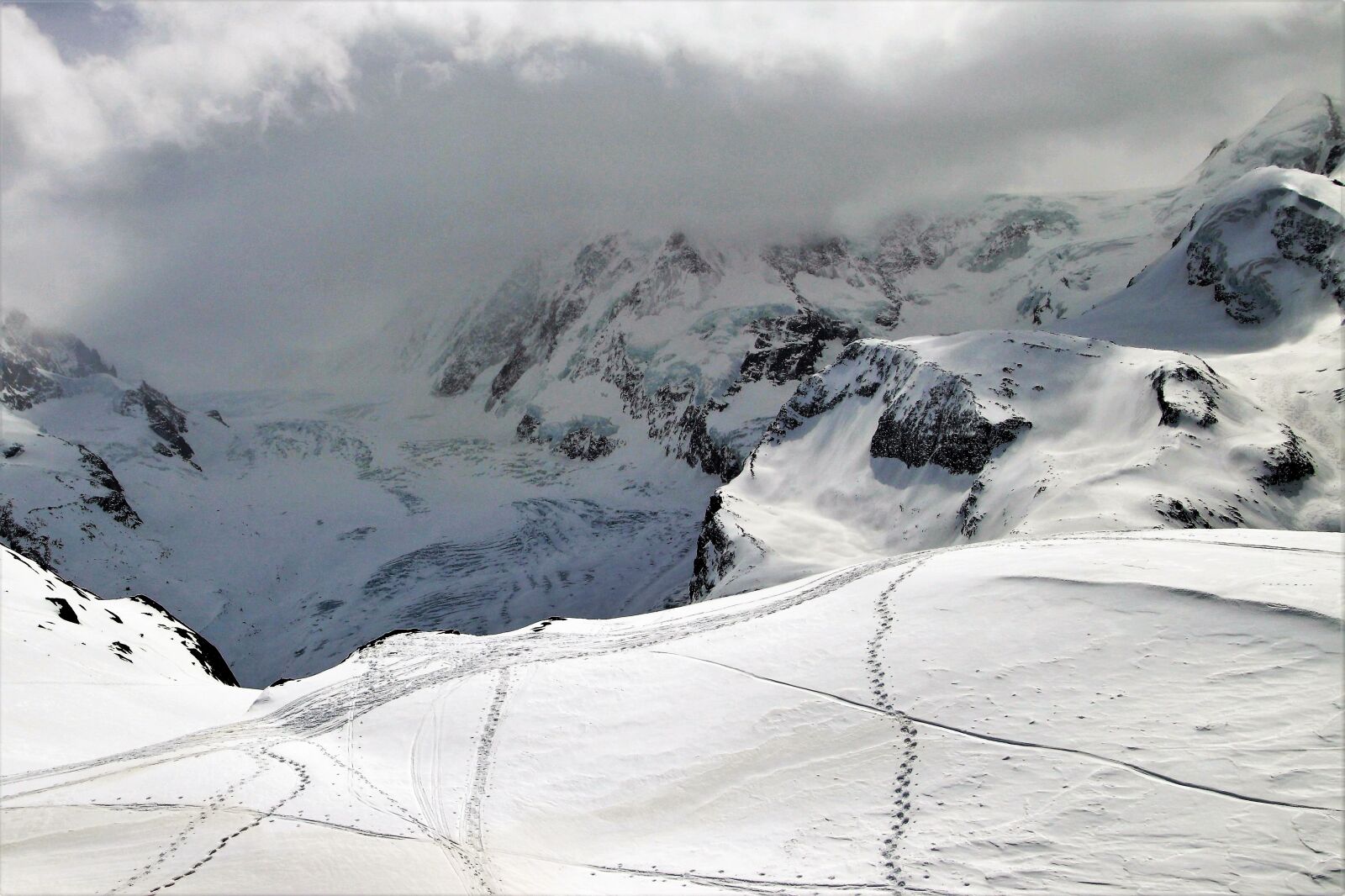 Canon EOS 80D sample photo. Ski, ski slope, zermatt photography