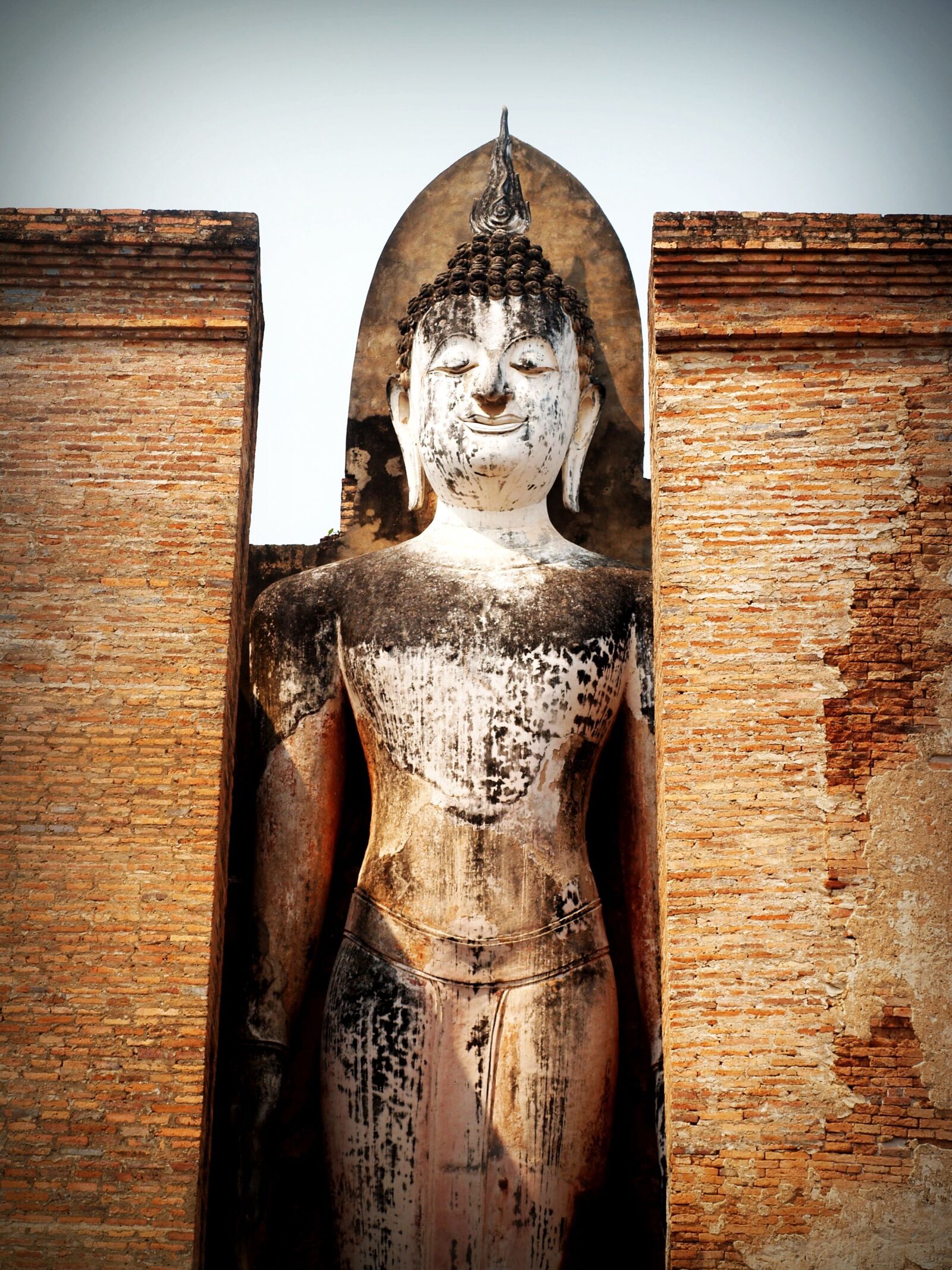 Olympus E-300 (EVOLT E-300) sample photo. Ancient, architecture, art photography