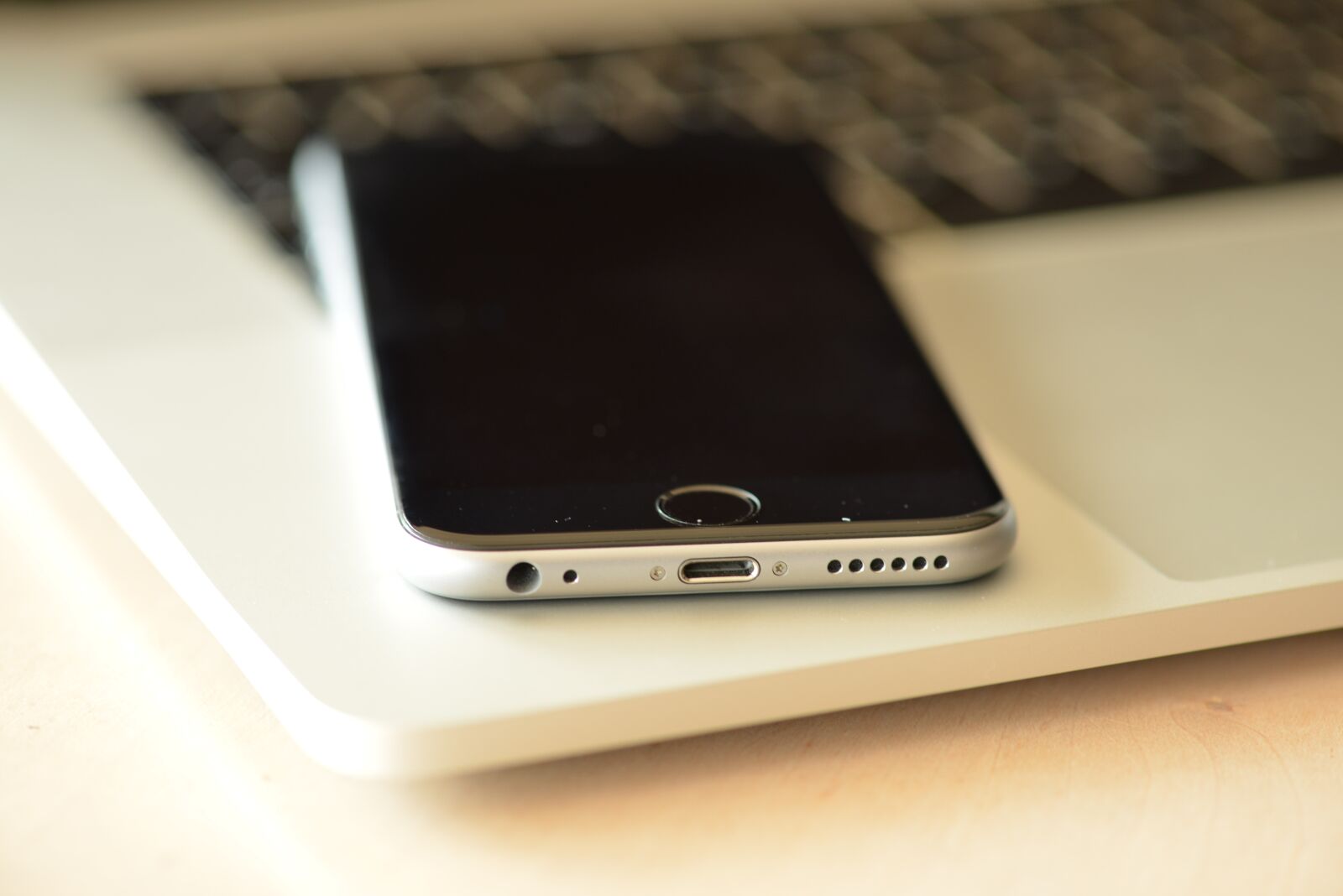 Nikon D800 sample photo. Apple, office, notebook photography