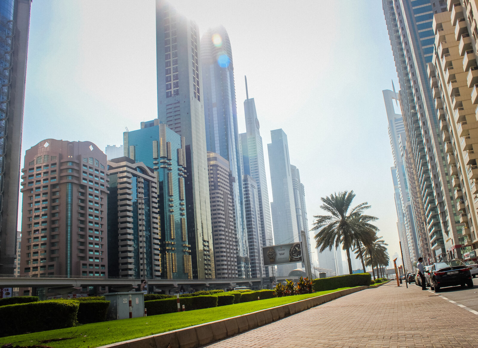 Canon EF-S 18-55mm F3.5-5.6 IS sample photo. Blue, building, dubai, morning photography
