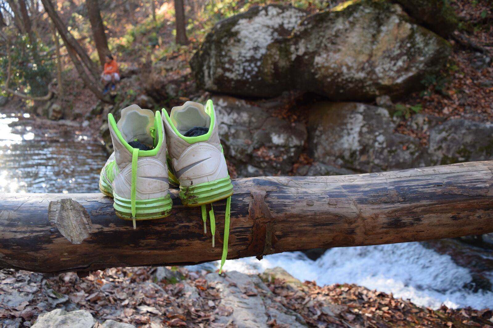 Nikon D3300 sample photo. Shoes, swimming, dirty photography