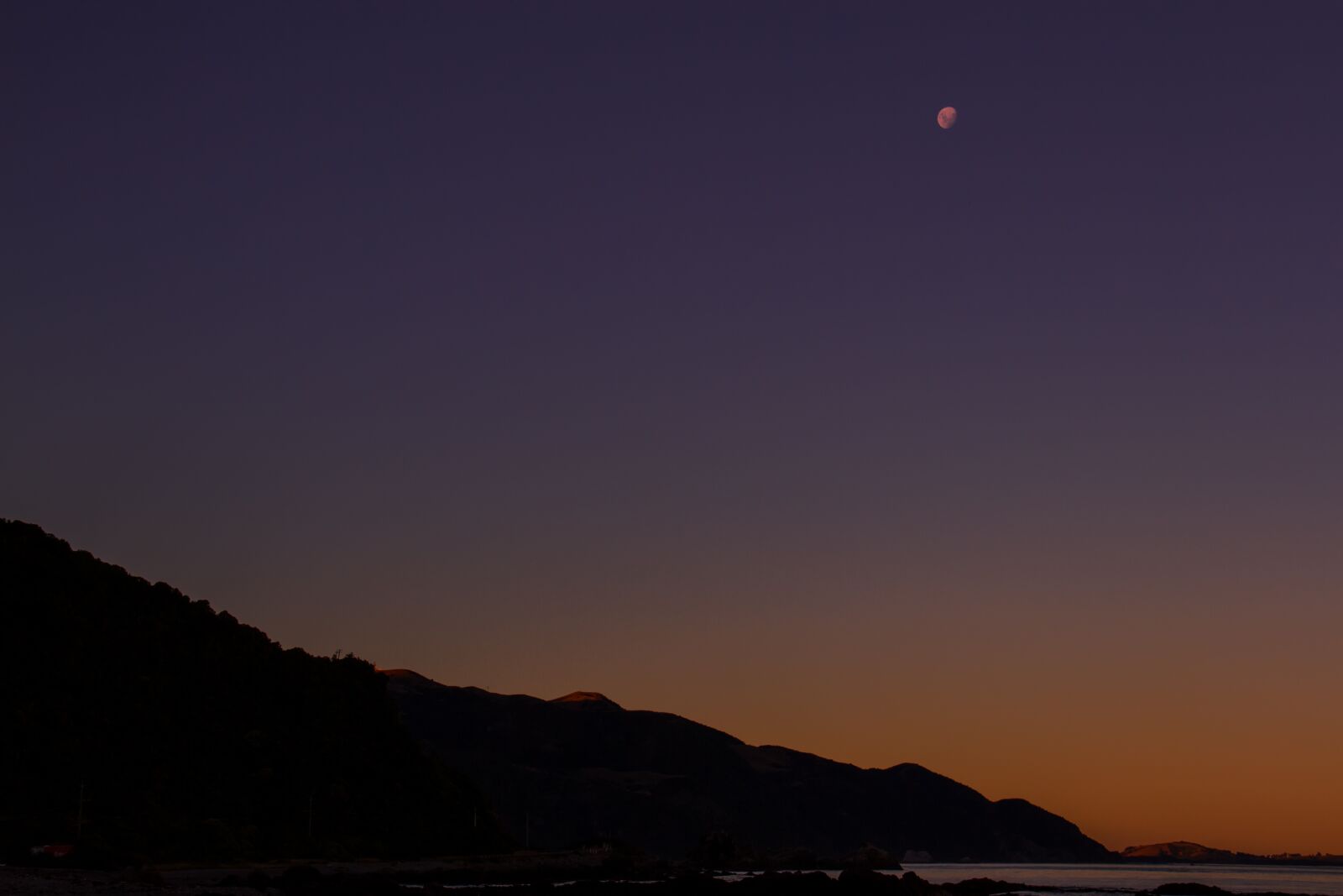 Canon EOS 7D sample photo. Moon, dusk, mountain photography