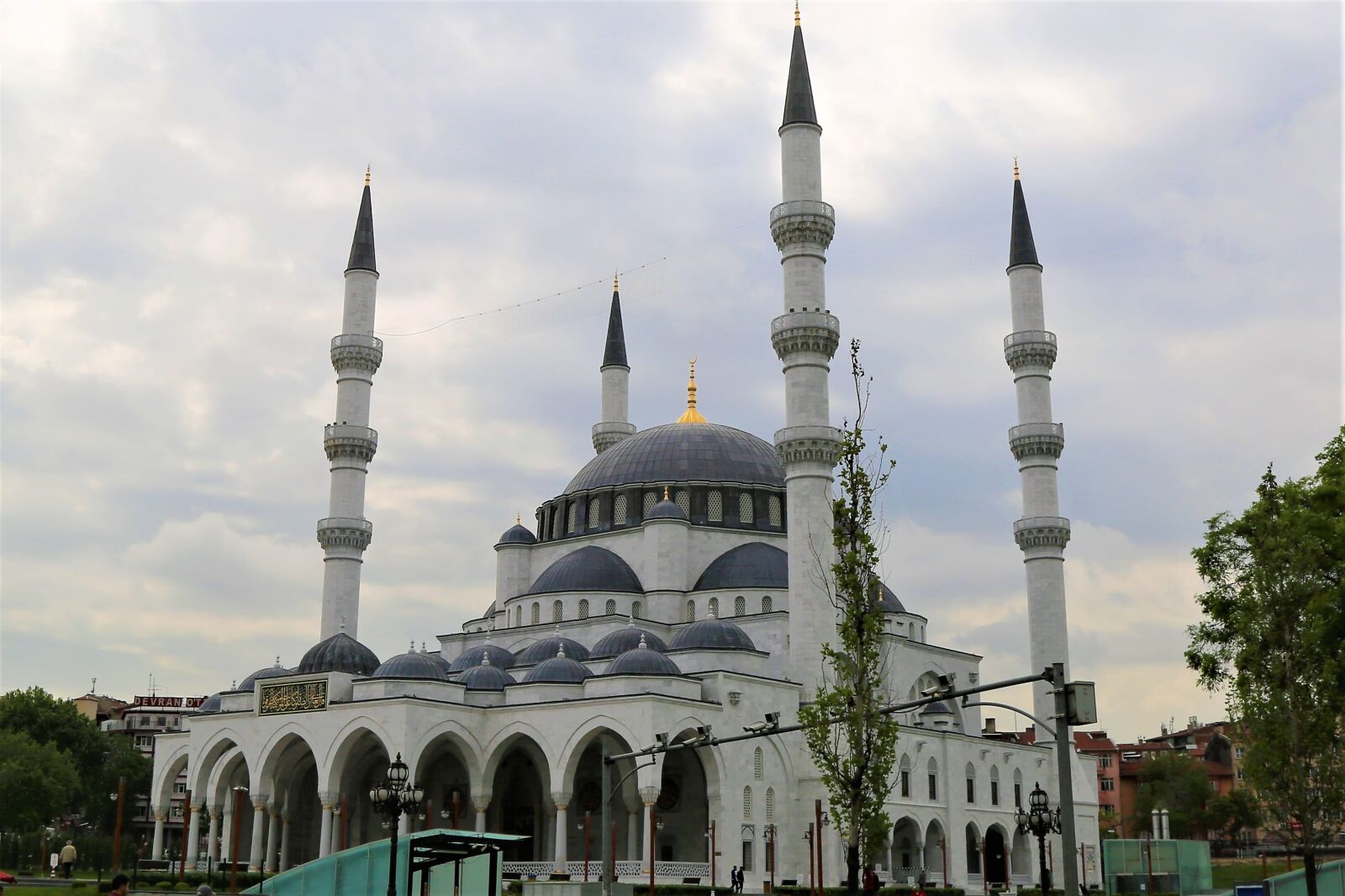 Canon EF 24-105mm F4L IS USM sample photo. Cami, islam, religion photography