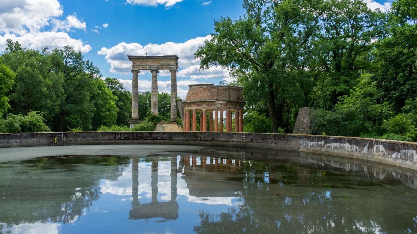 Sony a7 II + Sony FE 28-70mm F3.5-5.6 OSS sample photo. Ruinenberg, potsdam, ruins photography