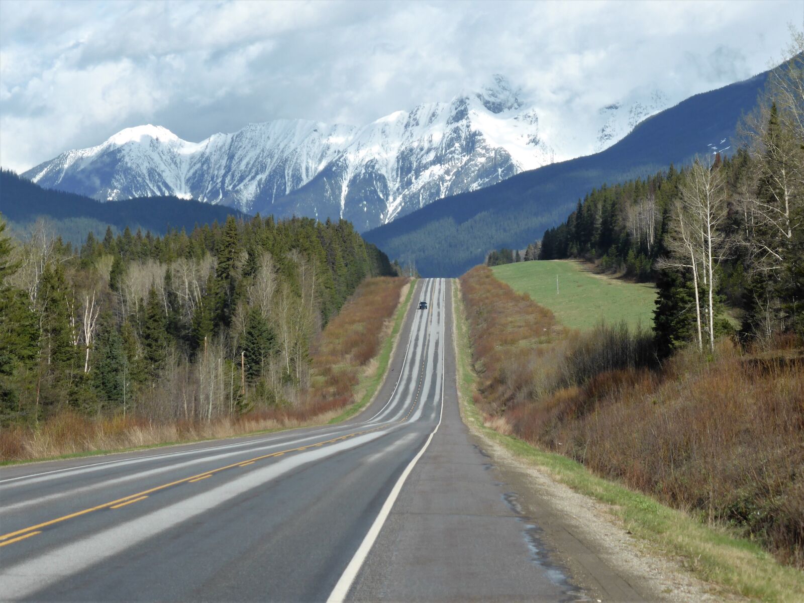 Panasonic Lumix DMC-ZS30 (Lumix DMC-TZ40) sample photo. Transport, highway, landscape photography