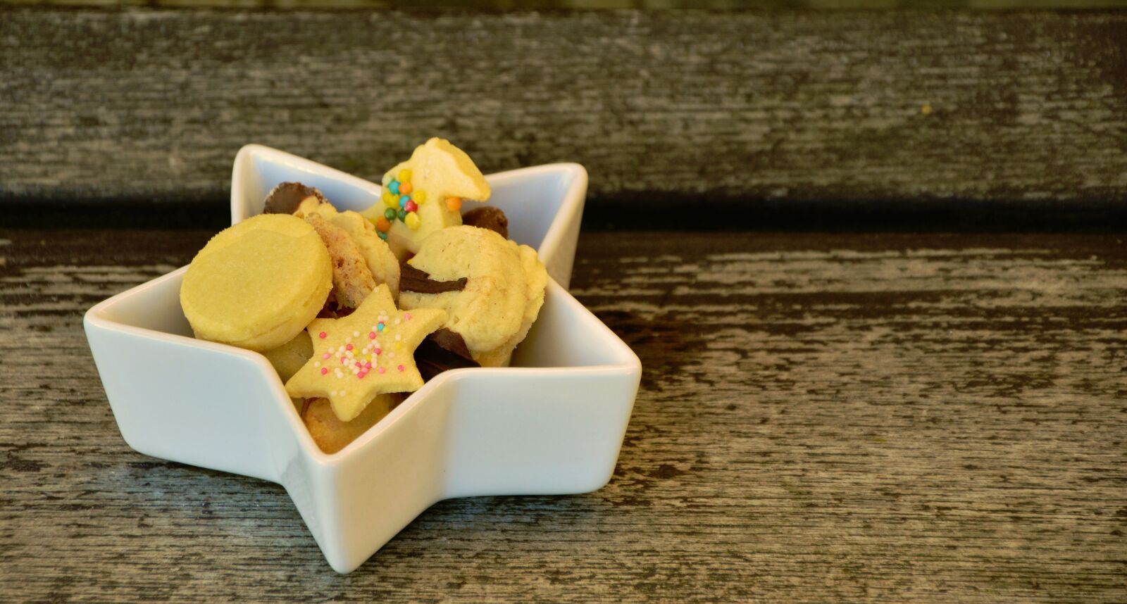 Nikon D5200 sample photo. Christmas cookies, pastries, cookie photography