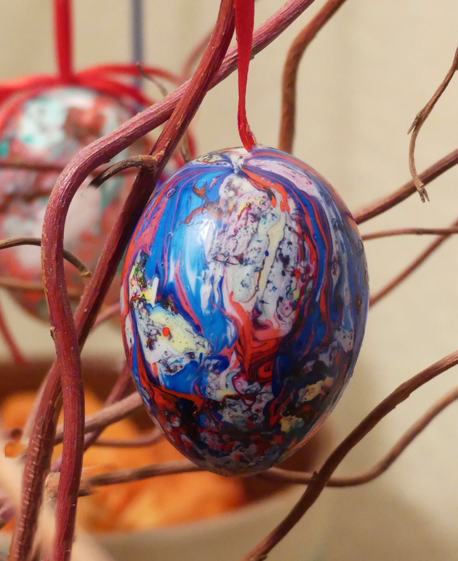 Panasonic Lumix DMC-FZ300 sample photo. Easter egg, colorful, happy photography