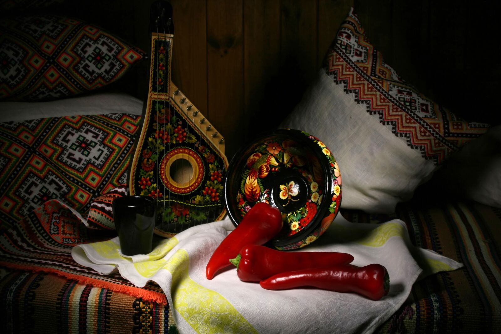 Canon EOS 30D sample photo. Red pepper, pandora, bowl photography