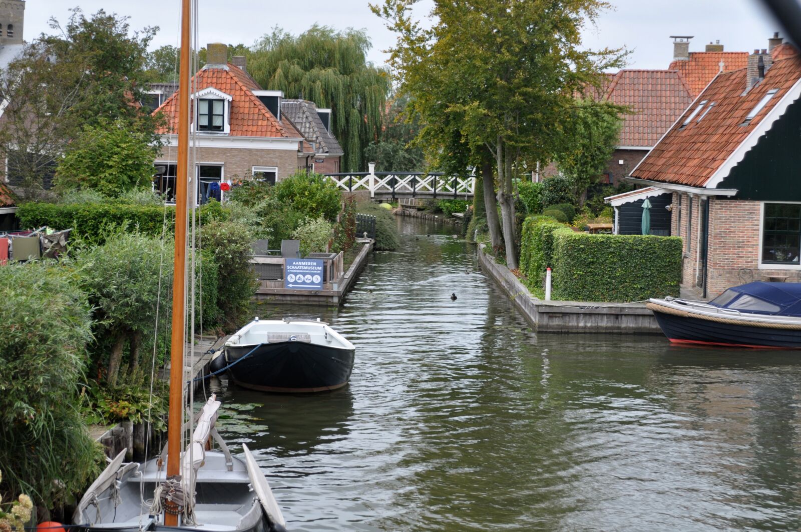 Nikon D90 sample photo. Hindelopen, boat, green photography
