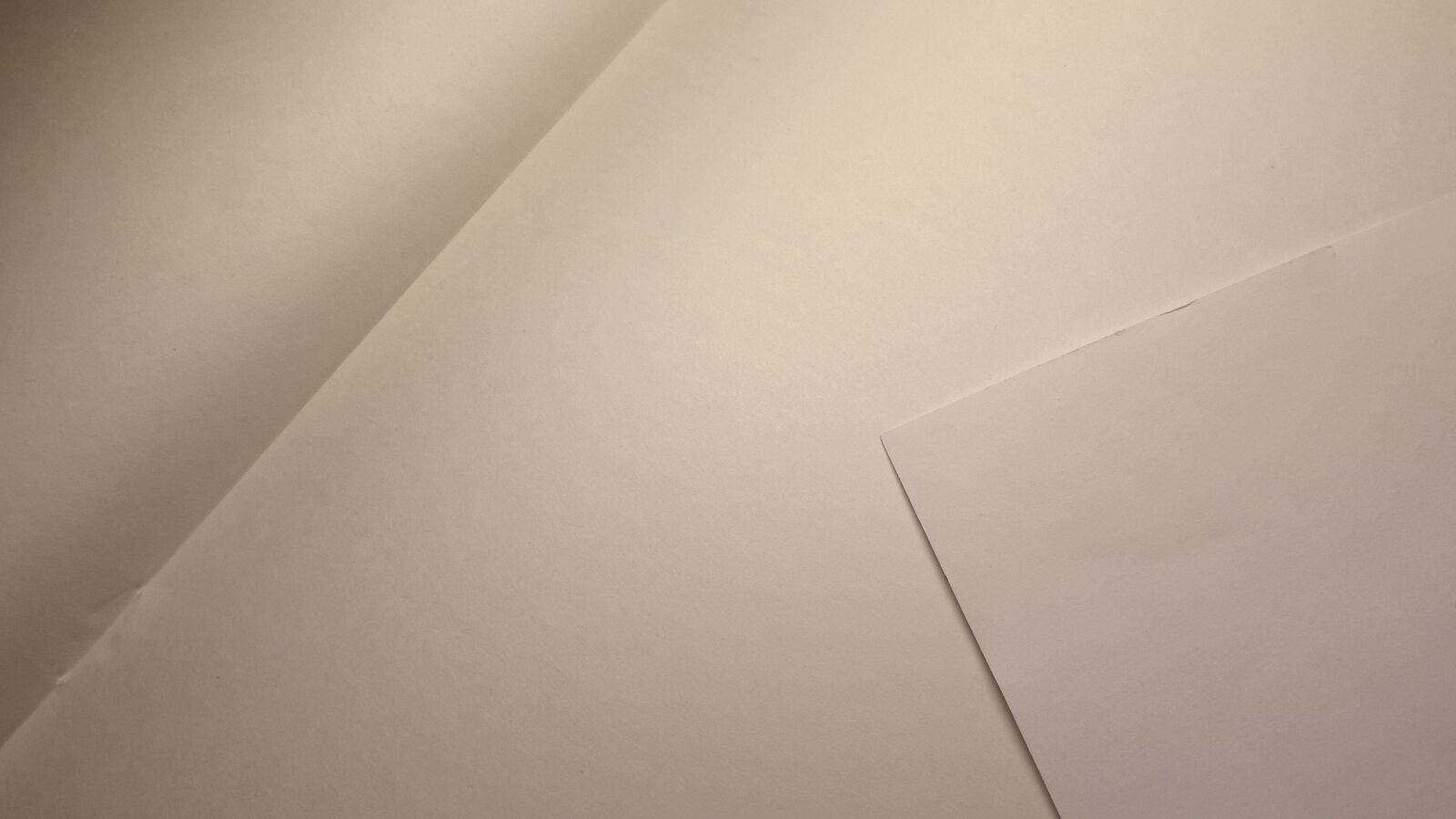 Nikon Coolpix P610 sample photo. Papers, notes, a pile photography