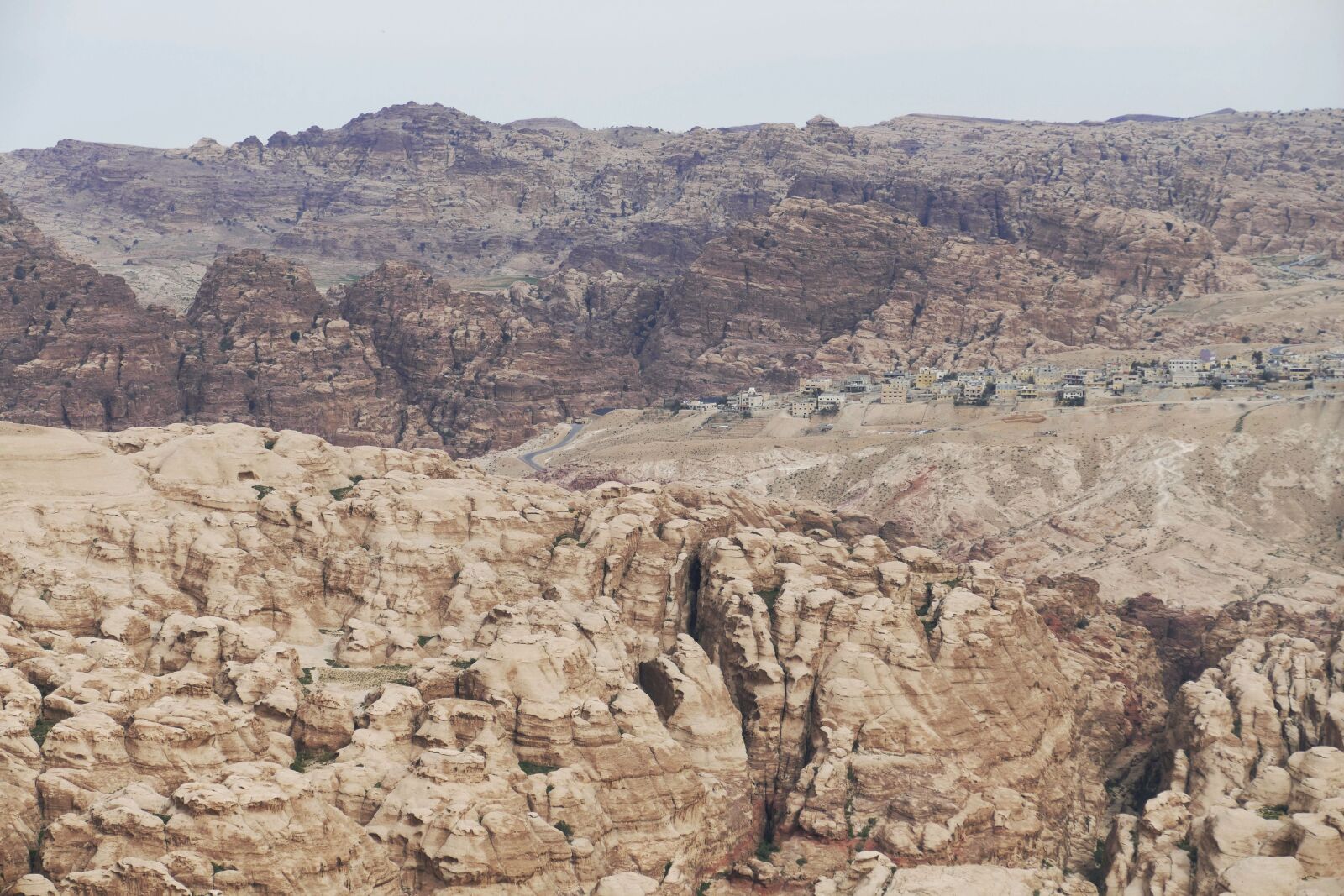 Panasonic Lumix DMC-FZ1000 sample photo. Jordan, petra, desert photography