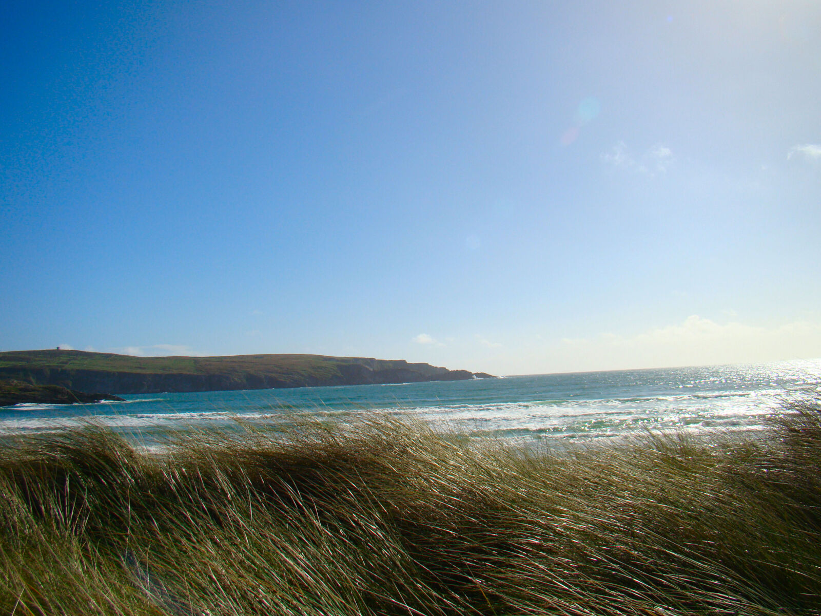 Sony Cyber-shot DSC-H50 sample photo. Beach, dunes, grass, ireland photography