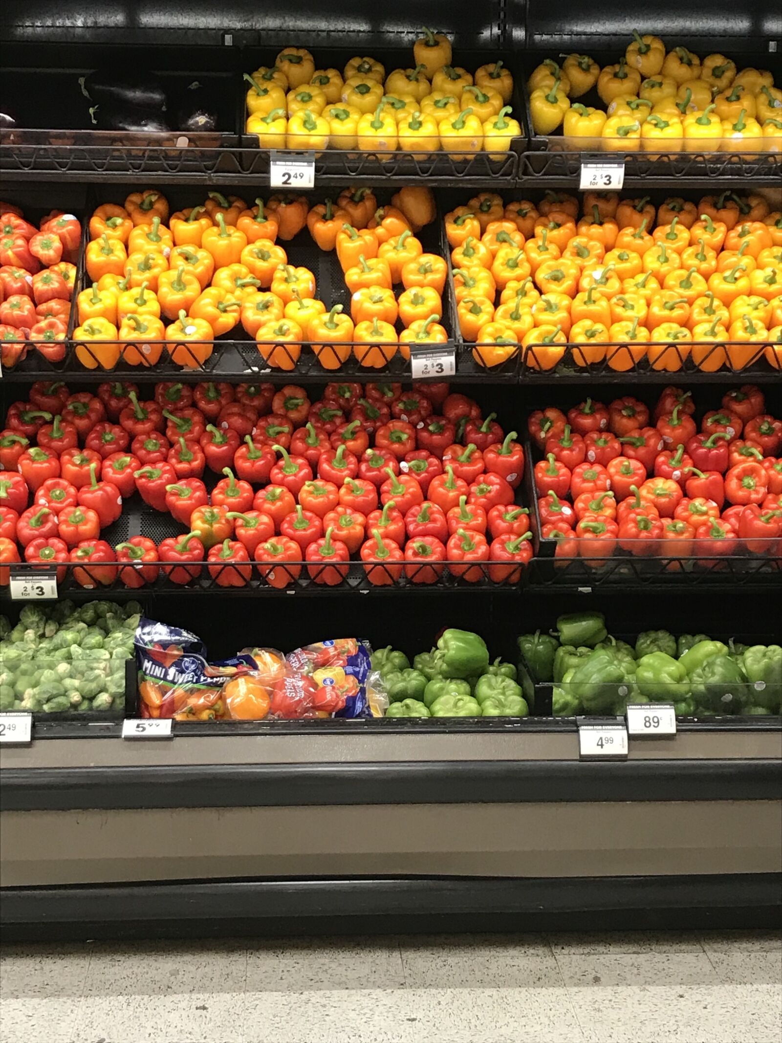 iPhone 7 back camera 3.99mm f/1.8 sample photo. Peppers, salad, quality photography