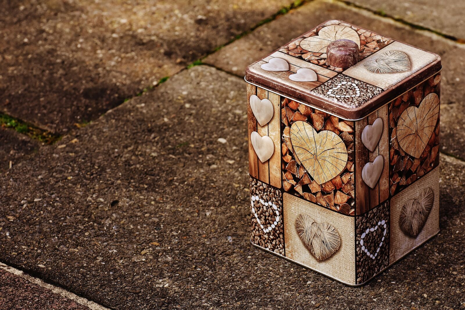 Nikon D7200 sample photo. Box, heart, love photography