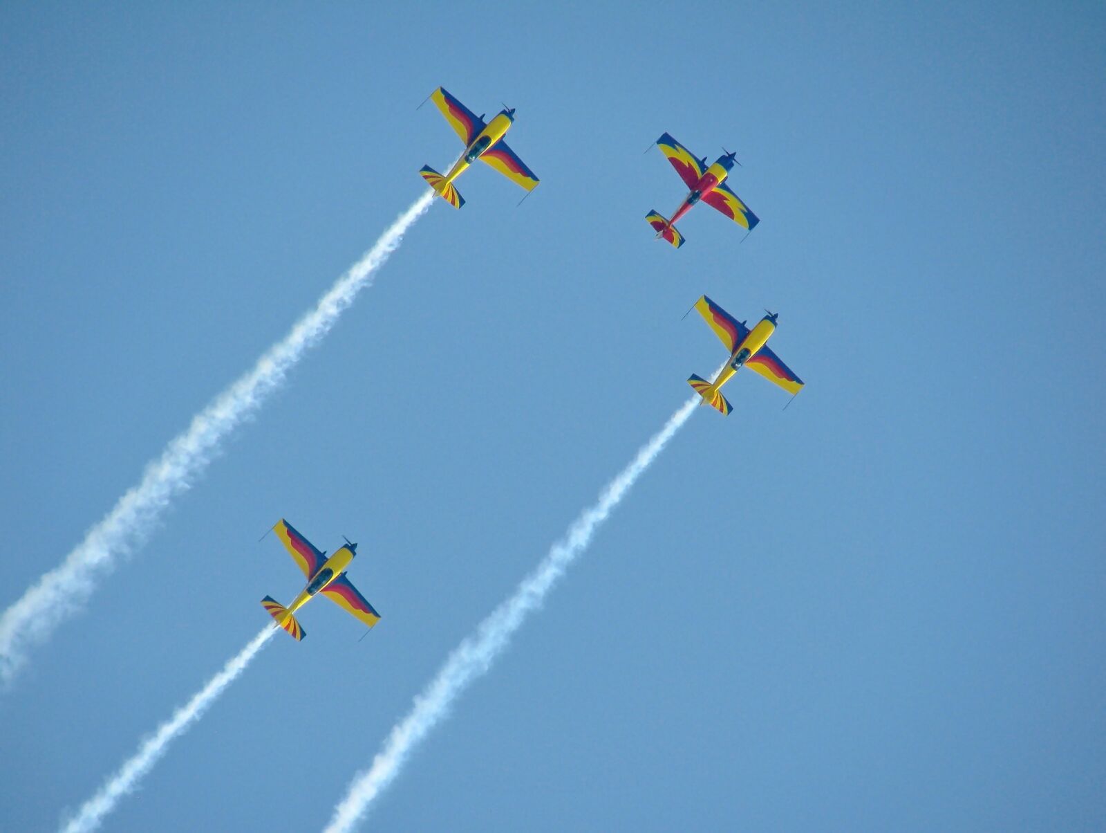 Canon POWERSHOT S5 IS sample photo. Aircraft, plane, air show photography