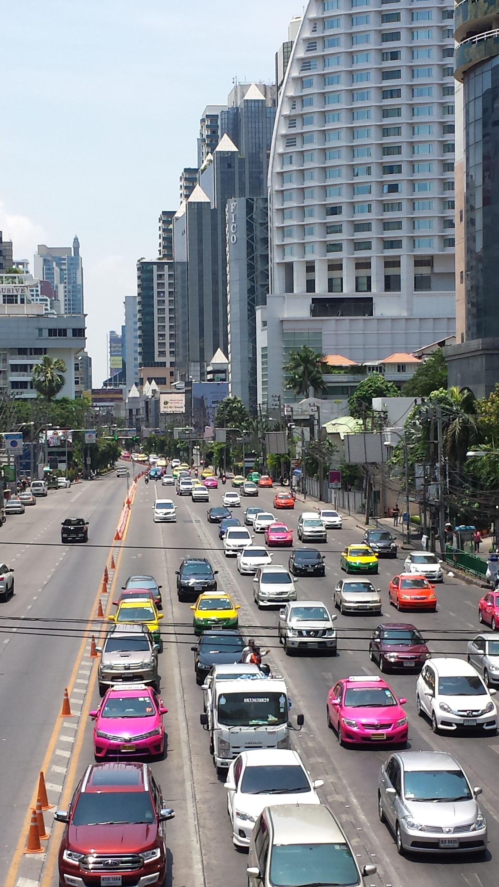 Samsung Galaxy S4 sample photo. City, traffic, street photography
