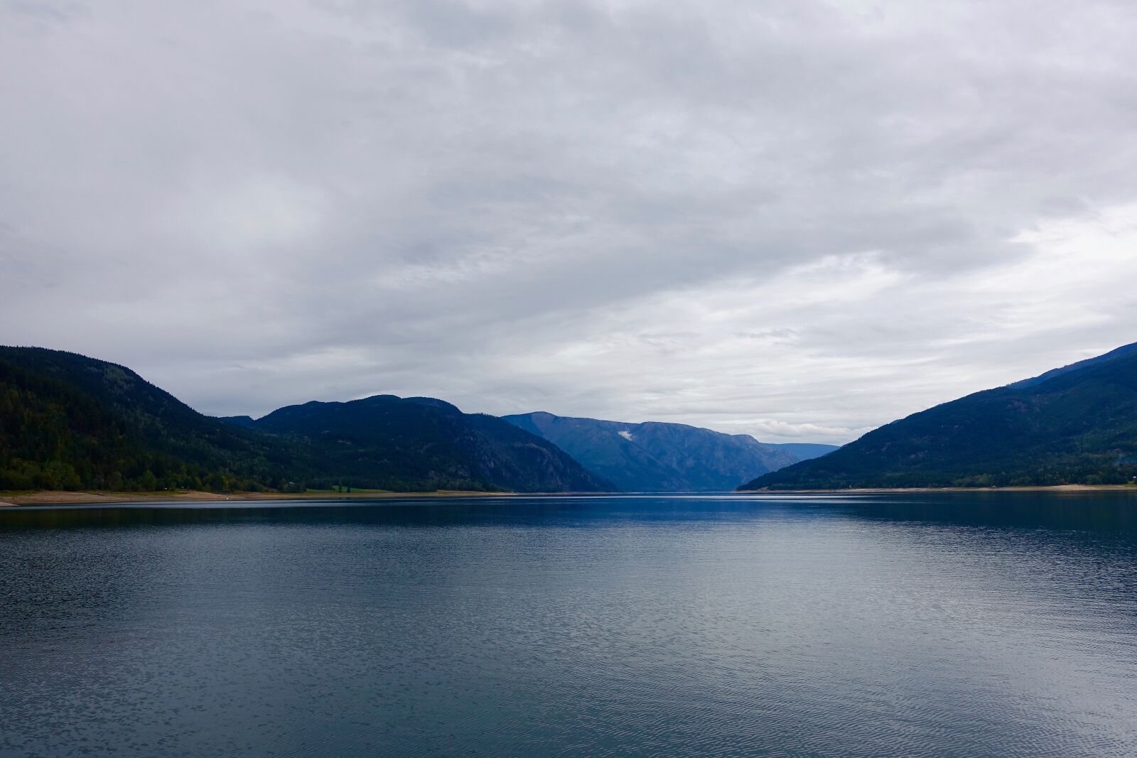 Sony Cyber-shot DSC-RX100 III sample photo. Mountains, blue, scenery photography