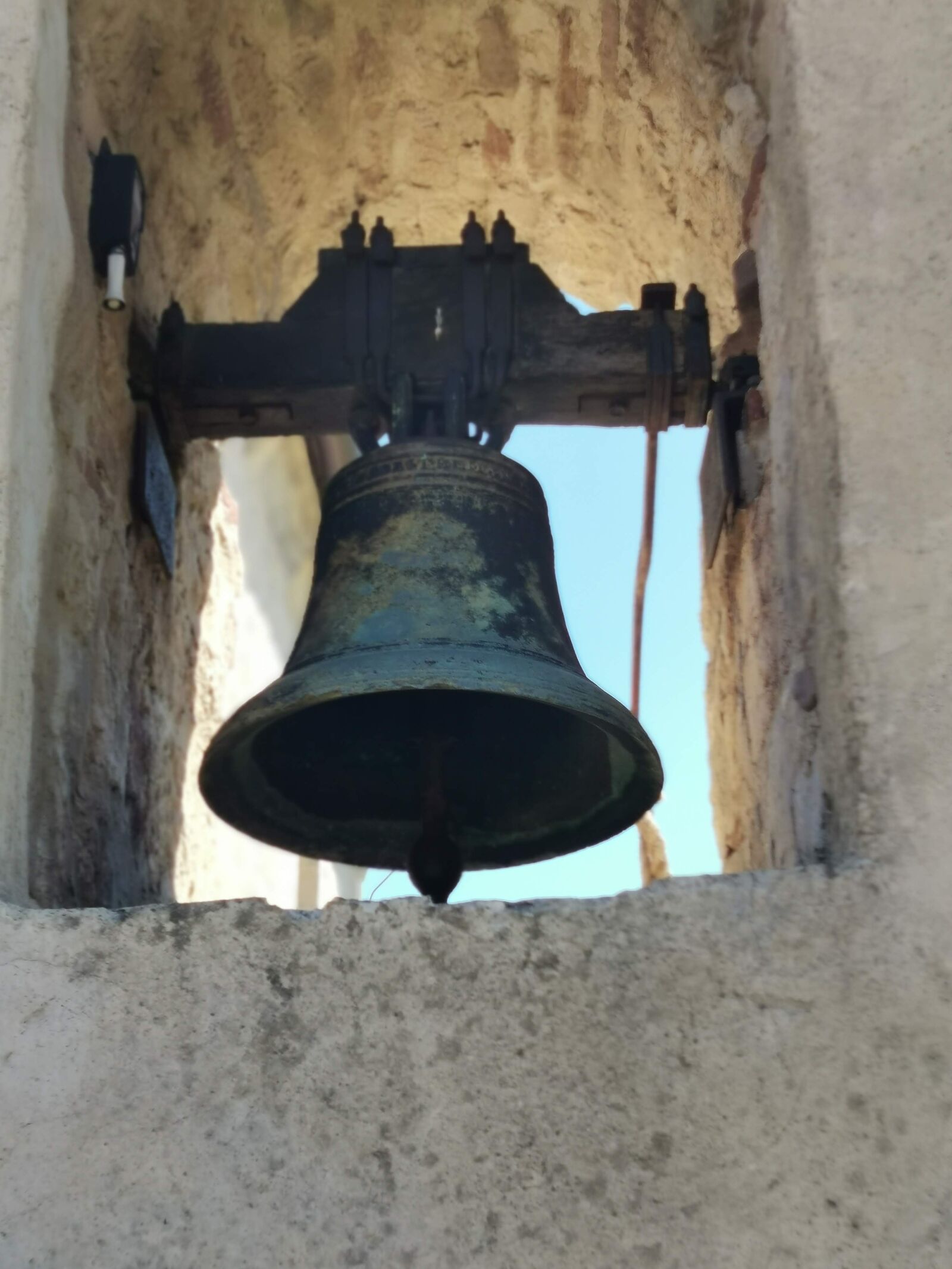 HUAWEI YAL-L41 sample photo. Bell, church, old photography