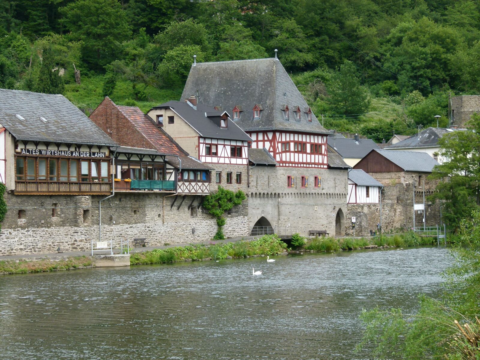 Panasonic Lumix DMC-FZ100 sample photo. Lahn, dausenau, the lahn photography