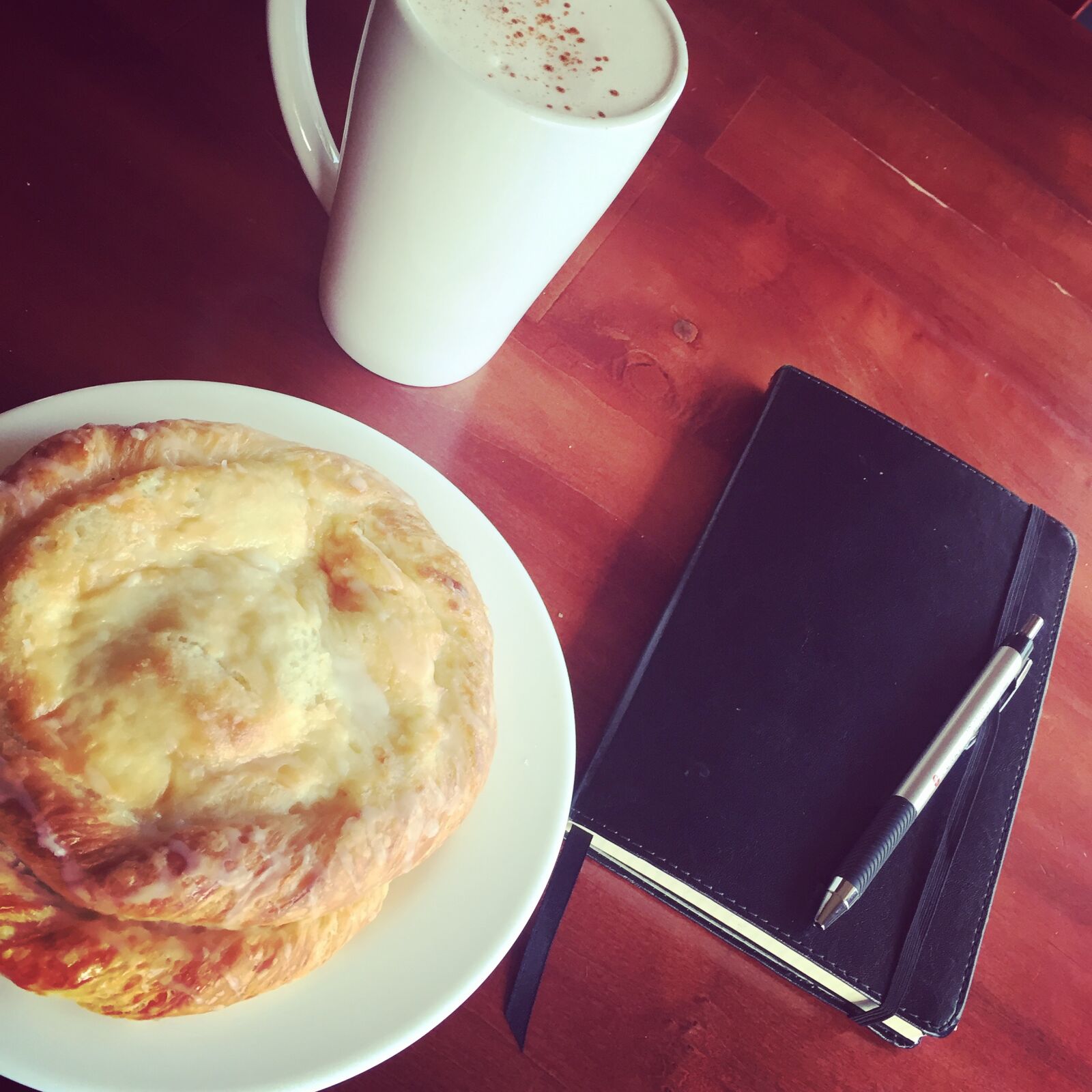 Apple iPhone 6 sample photo. Coffeehouse photography