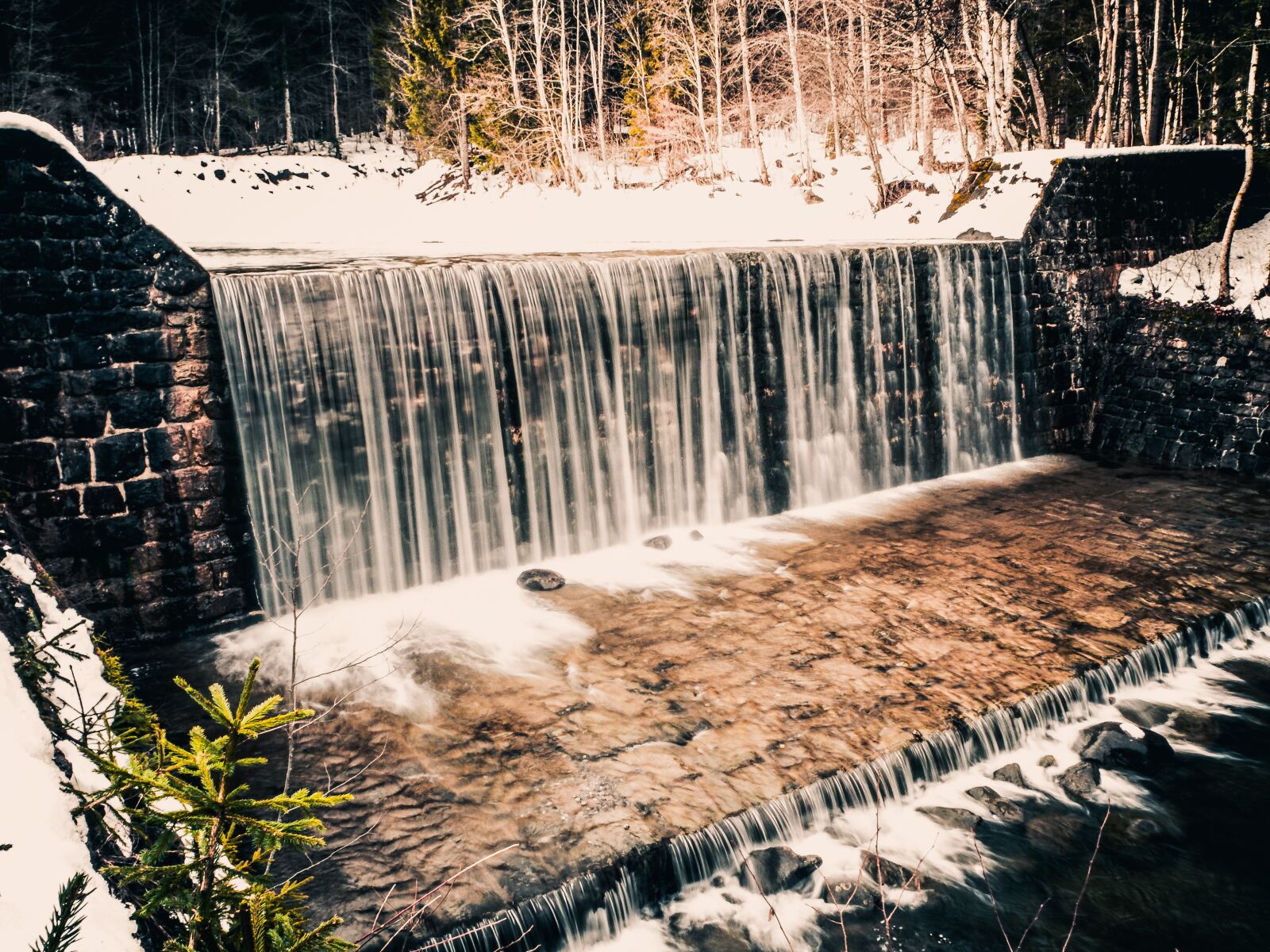 Olympus OM-D E-M10 II sample photo. Allg u, water, mountain photography