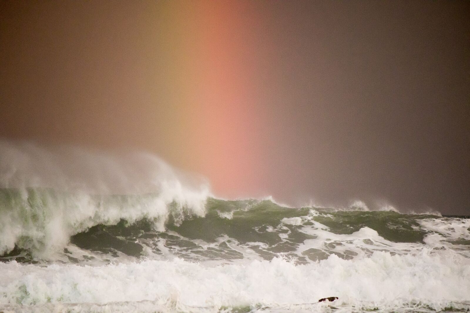 Canon EF-S 55-250mm F4-5.6 IS sample photo. Rainbow, ocean, wave photography