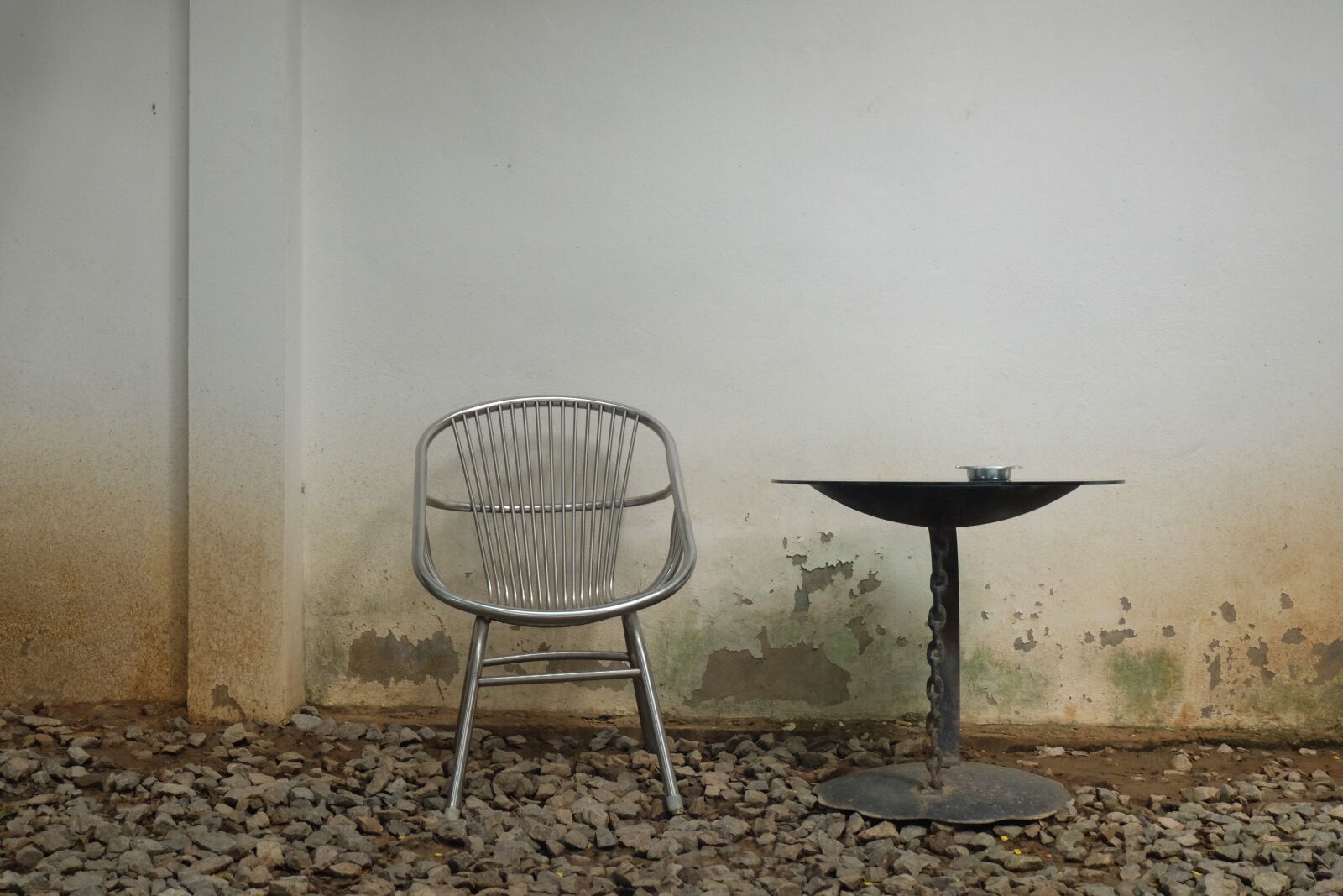 Fujifilm X-M1 sample photo. Table, chair, coffee photography