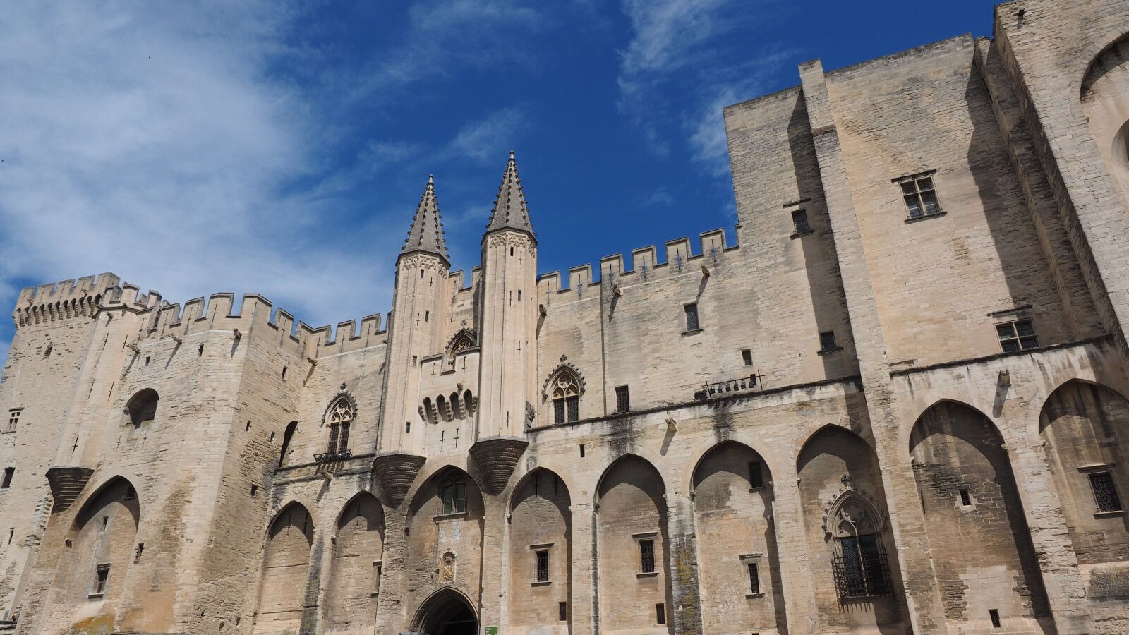Olympus OM-D E-M1 + Olympus M.Zuiko Digital ED 12-40mm F2.8 Pro sample photo. Avignon, palais des papes photography