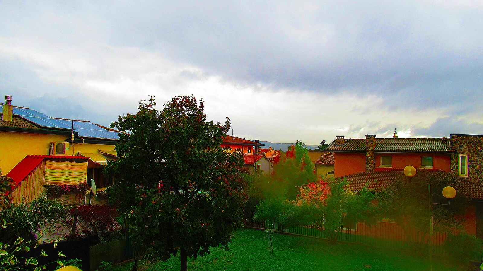Canon PowerShot SX620 HS sample photo. Vicenza, rain, sky photography
