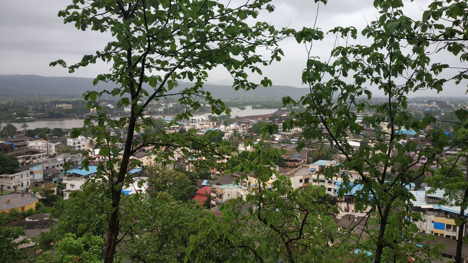 Xiaomi Redmi Note 5 Pro sample photo. Town, nature, mountains photography