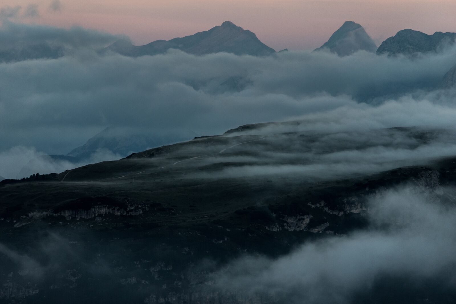 Nikon D5500 sample photo. Dawn, mountains, mountain photography