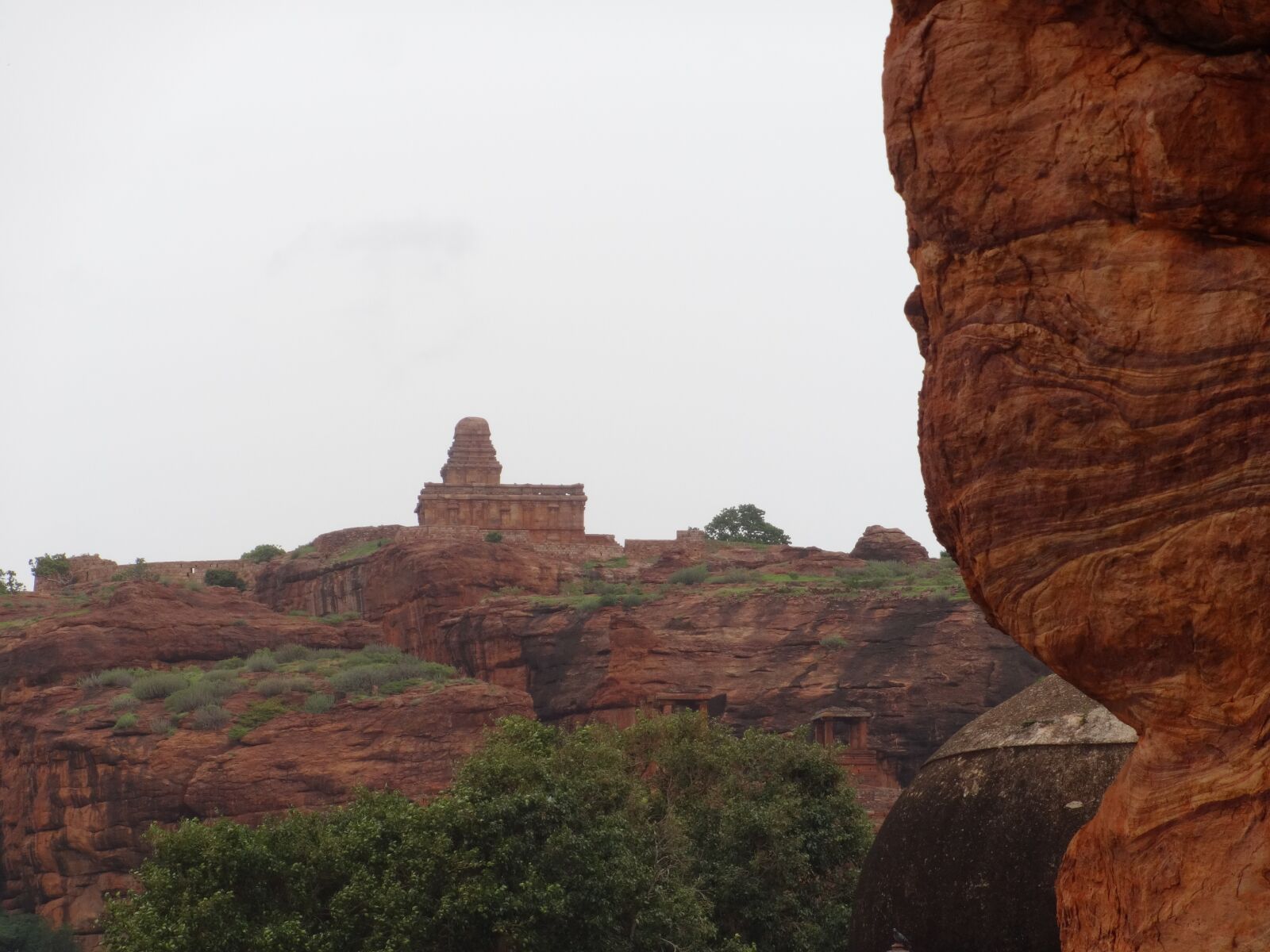 Sony Cyber-shot DSC-WX80 sample photo. Cave temple, rock cut photography