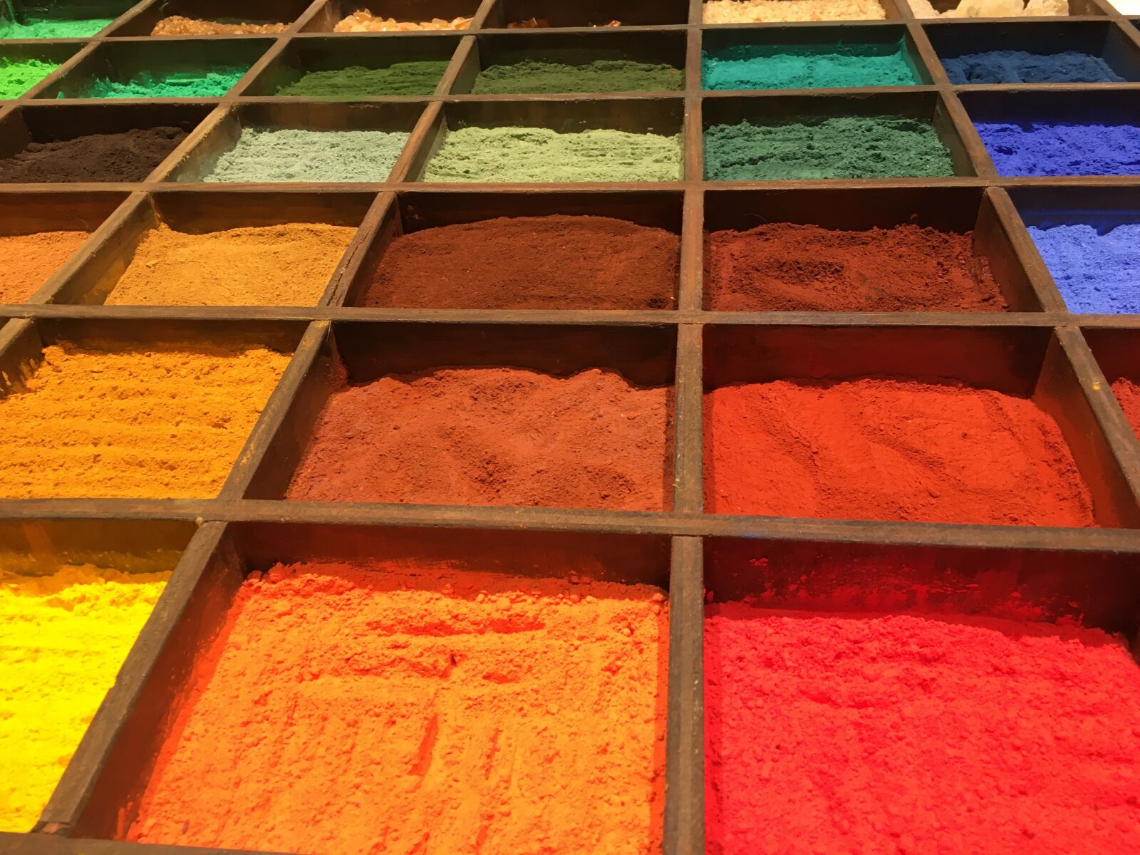 iPhone 6s back camera 4.15mm f/2.2 sample photo. Color, abstract, pattern photography