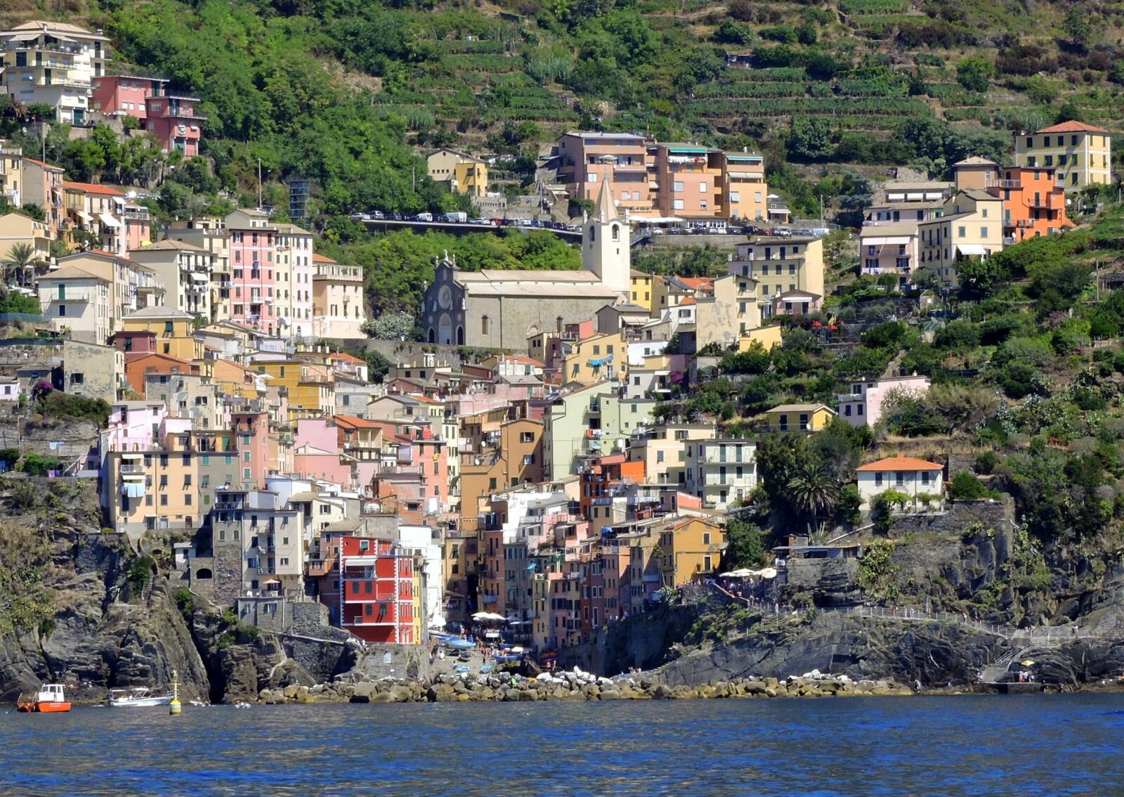 Nikon Coolpix P600 sample photo. Cinque terre, sea, houses photography