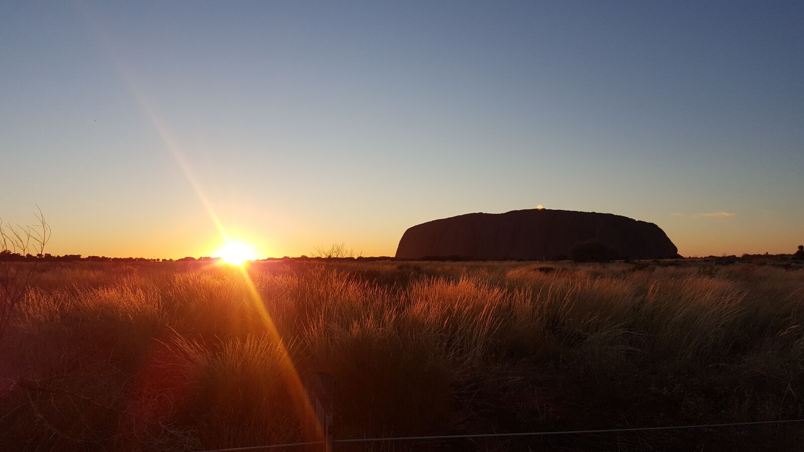 Samsung Galaxy Note5 sample photo. Autrailia, uluru, australia photography