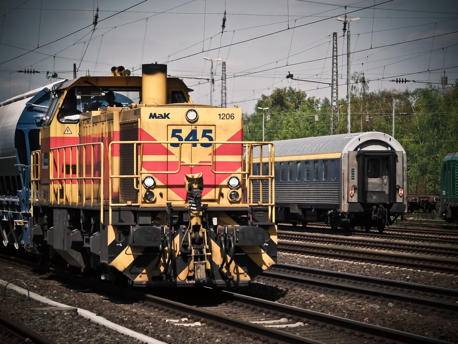 Olympus OM-D E-M10 sample photo. Locomotive, train, railway photography