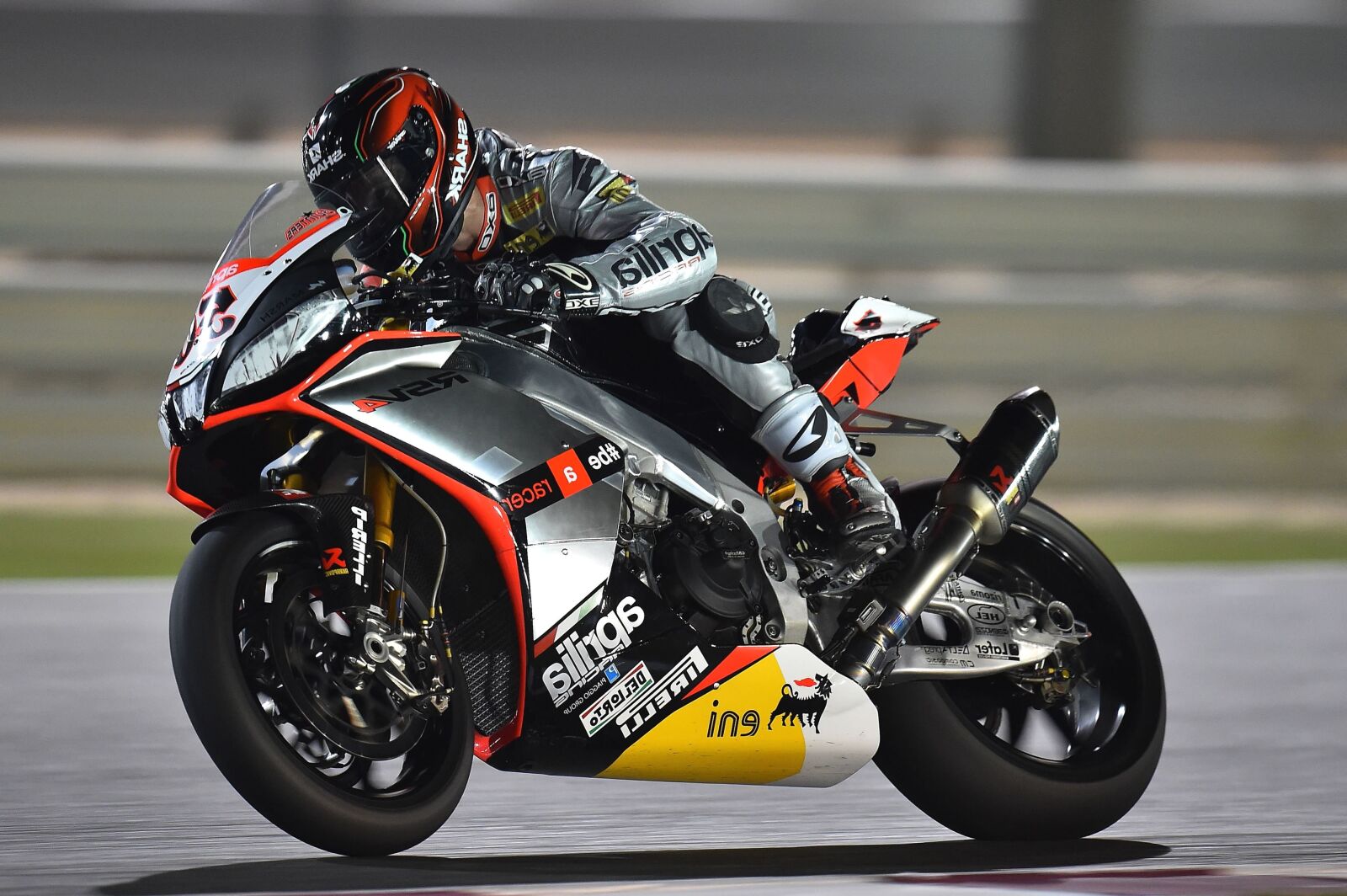 Nikon D4S sample photo. Motorcycle, helmet, vehicle, racing photography