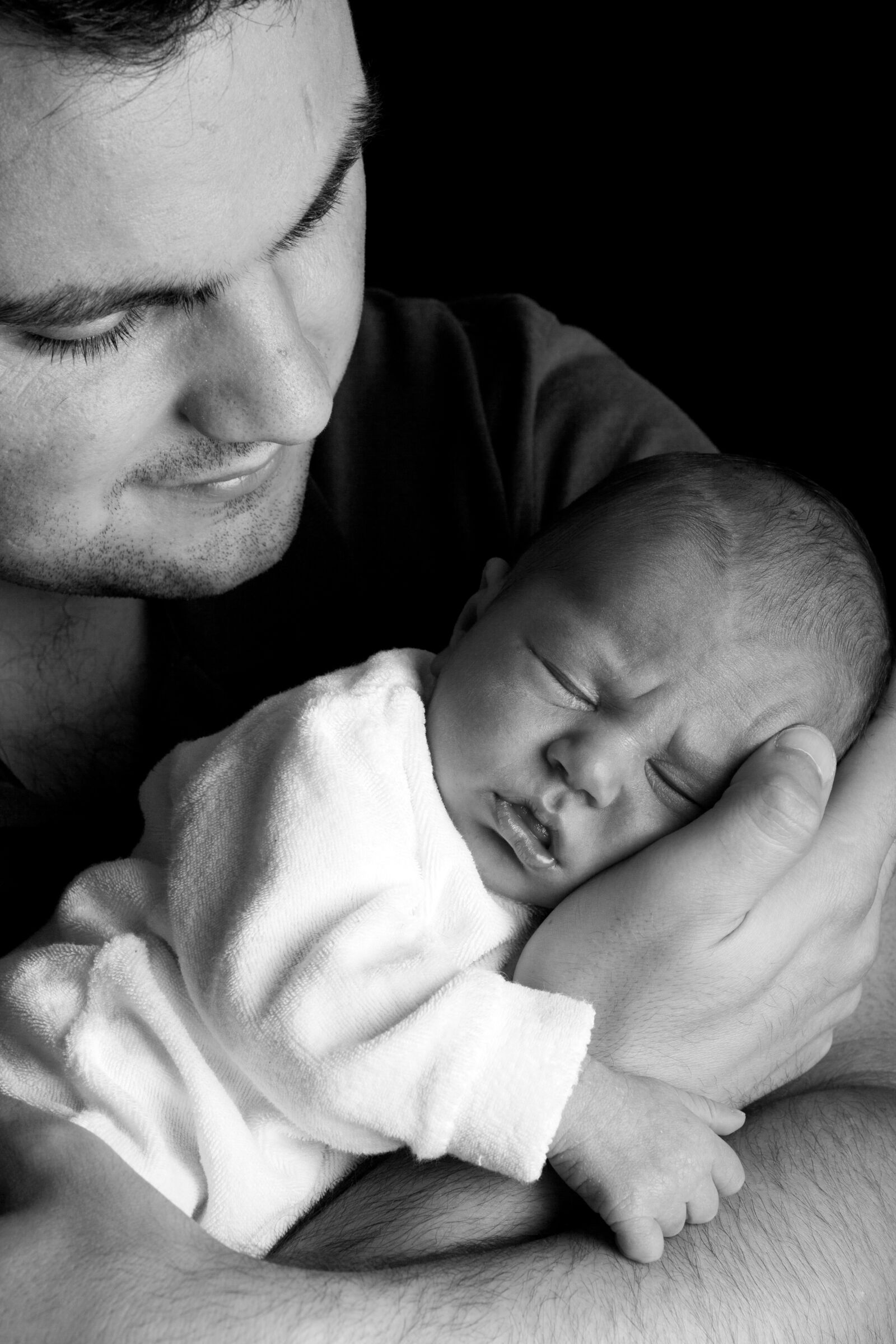 Canon EOS 5D Mark II sample photo. Grayscale, photo, of, man photography