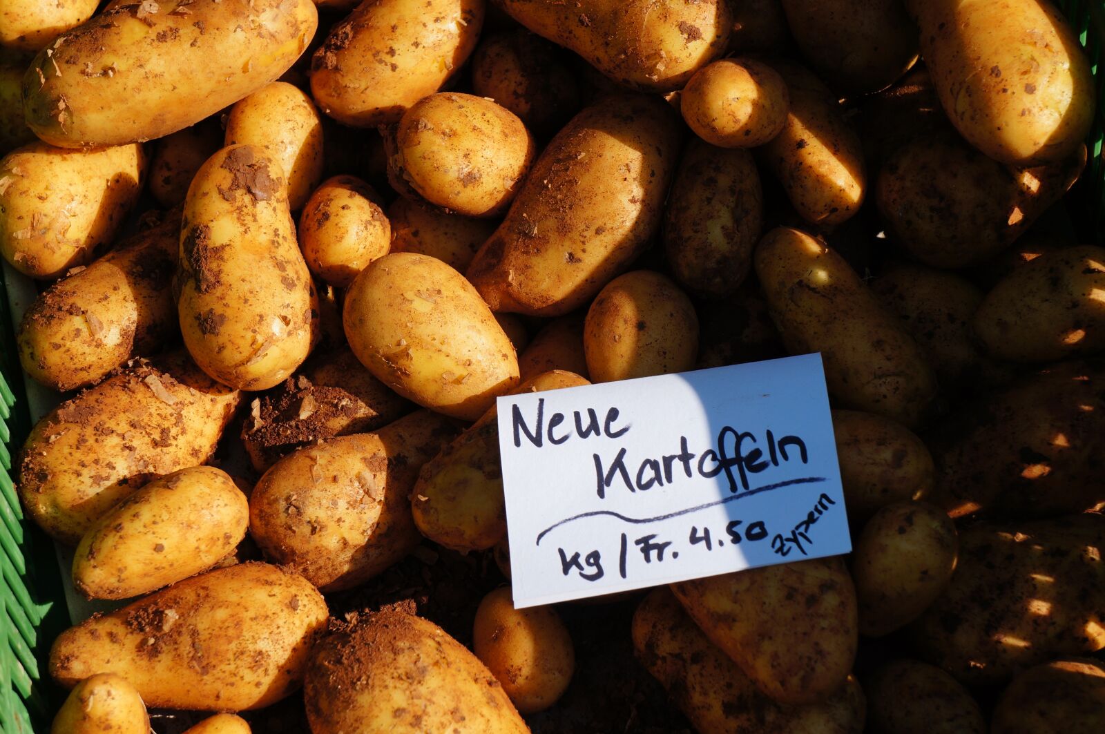 Sony Alpha NEX-5N sample photo. Potatoes, agriculture, market photography