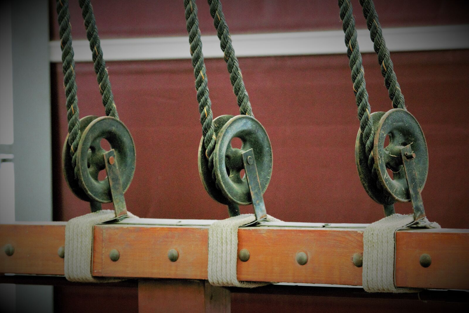Canon EOS 700D (EOS Rebel T5i / EOS Kiss X7i) sample photo. Pulley, rope, equipment photography