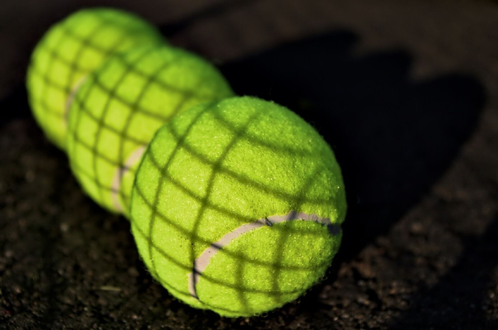 Pentax K-50 sample photo. Tennis balls, sports, shadows photography