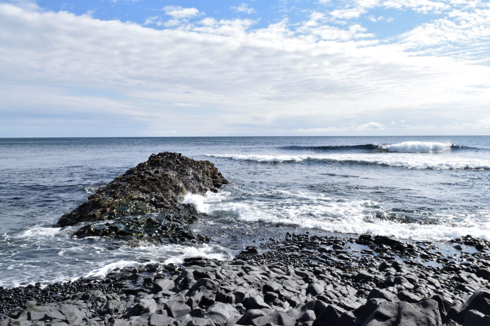 Nikon D3300 sample photo. Ocean, sky, rocks photography