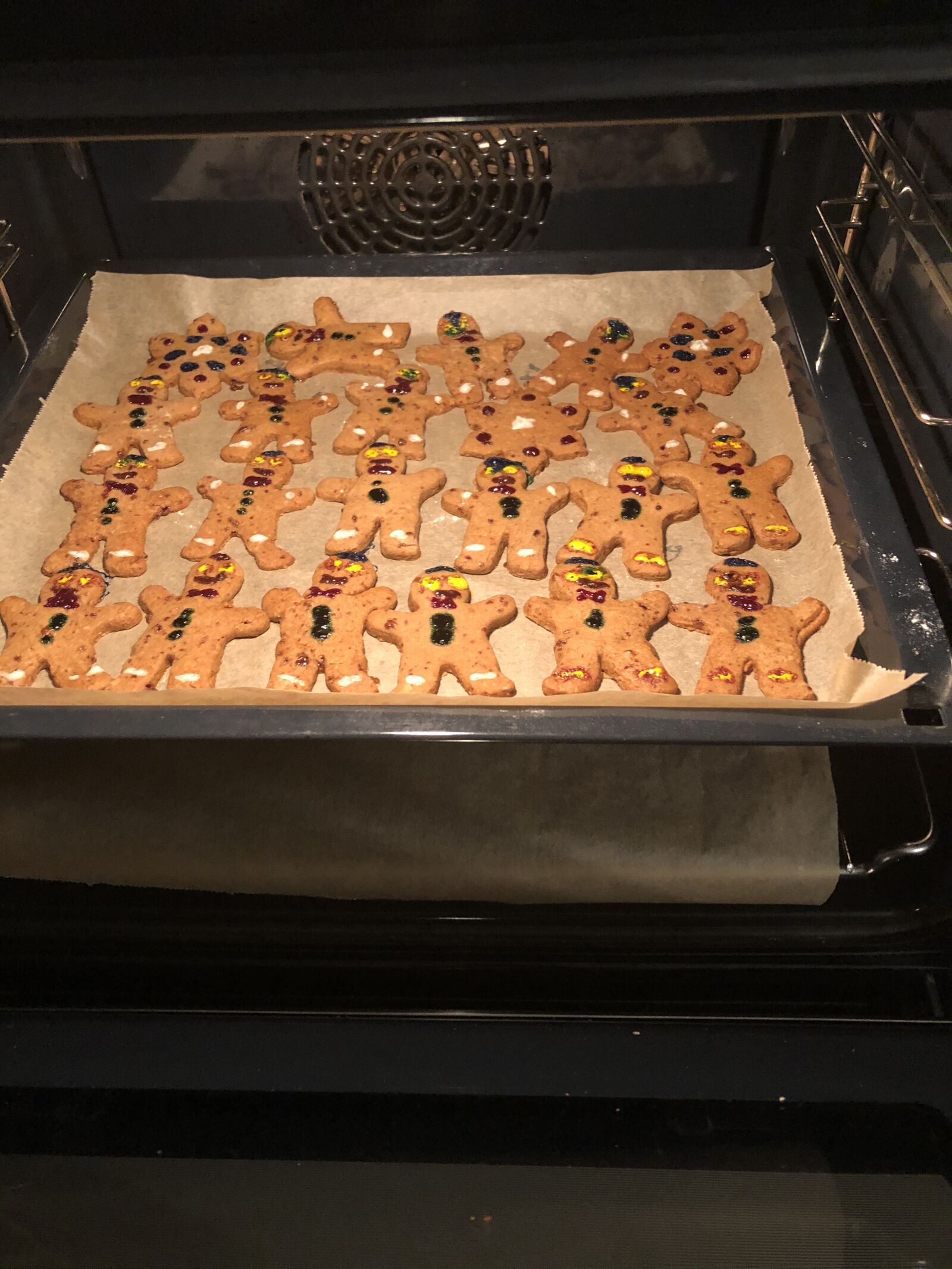 Apple iPhone 8 sample photo. Baking, cookies, christmas photography