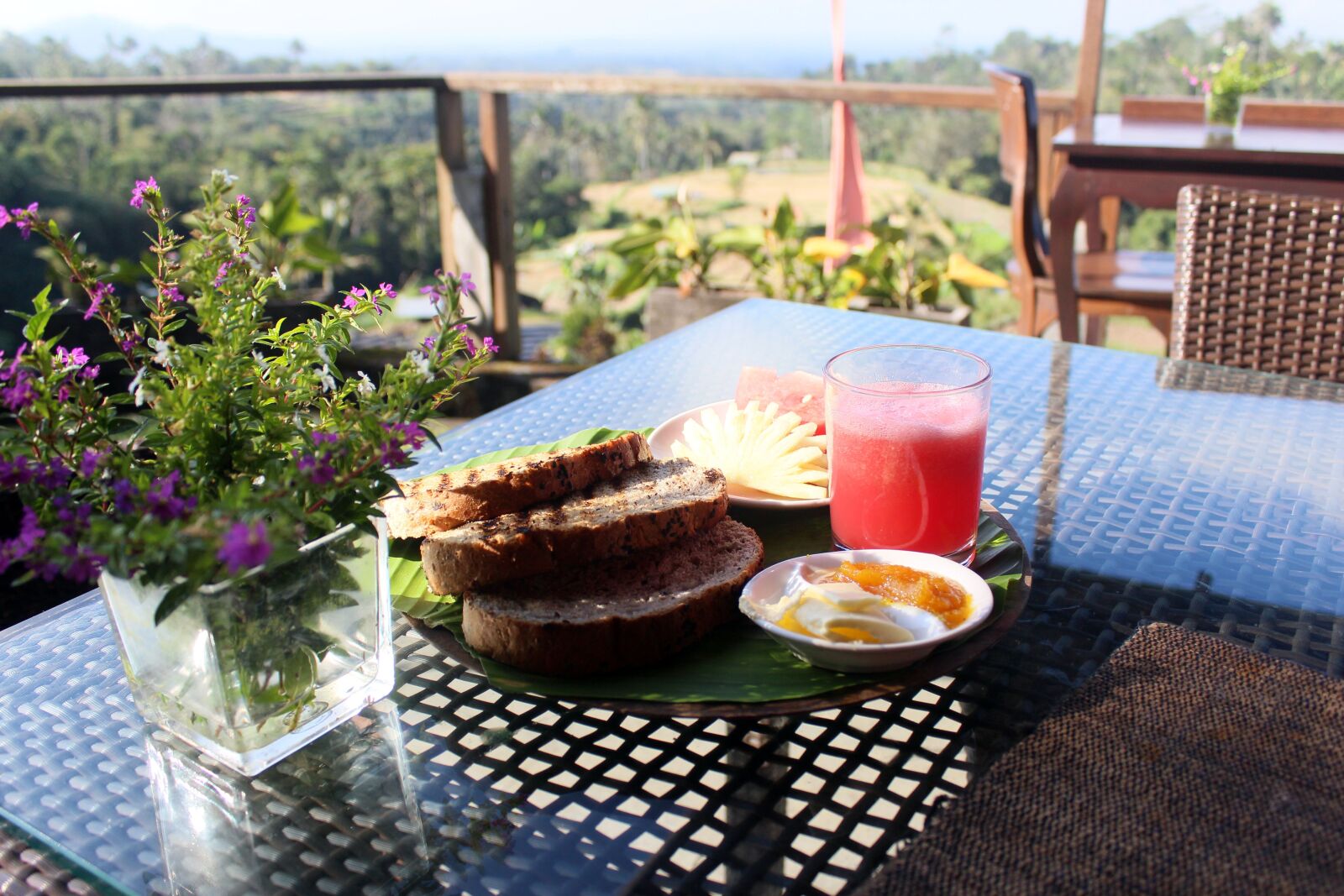 Canon EOS 650D (EOS Rebel T4i / EOS Kiss X6i) sample photo. Breakfast, bali, vacation photography