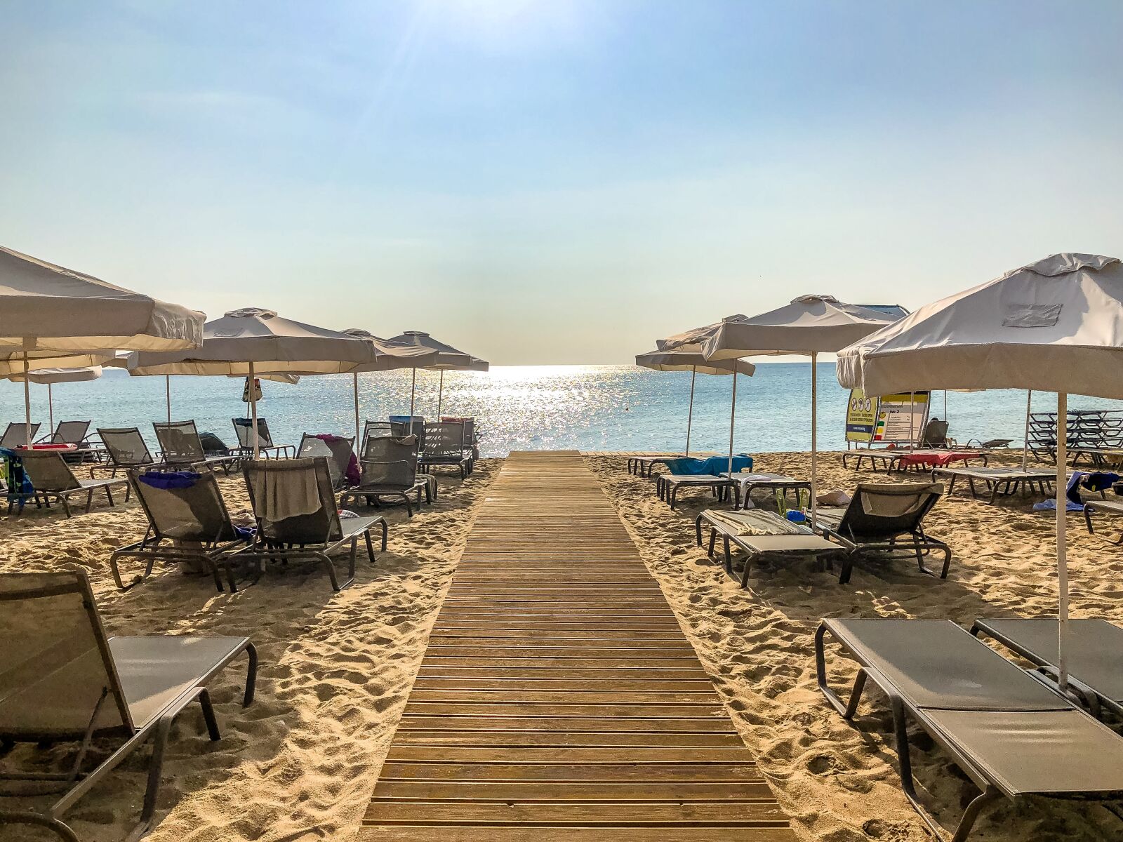 iPhone X back dual camera 4mm f/1.8 sample photo. Bulgaria, beach, sea photography