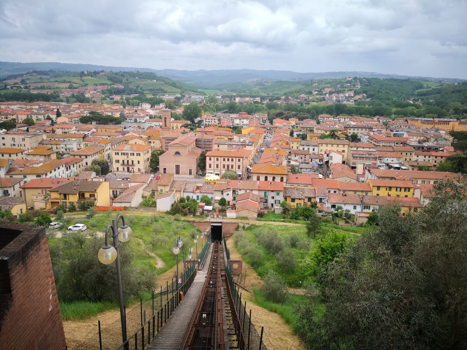 HUAWEI Mate 10 Pro sample photo. Architecture, panoramic, town photography