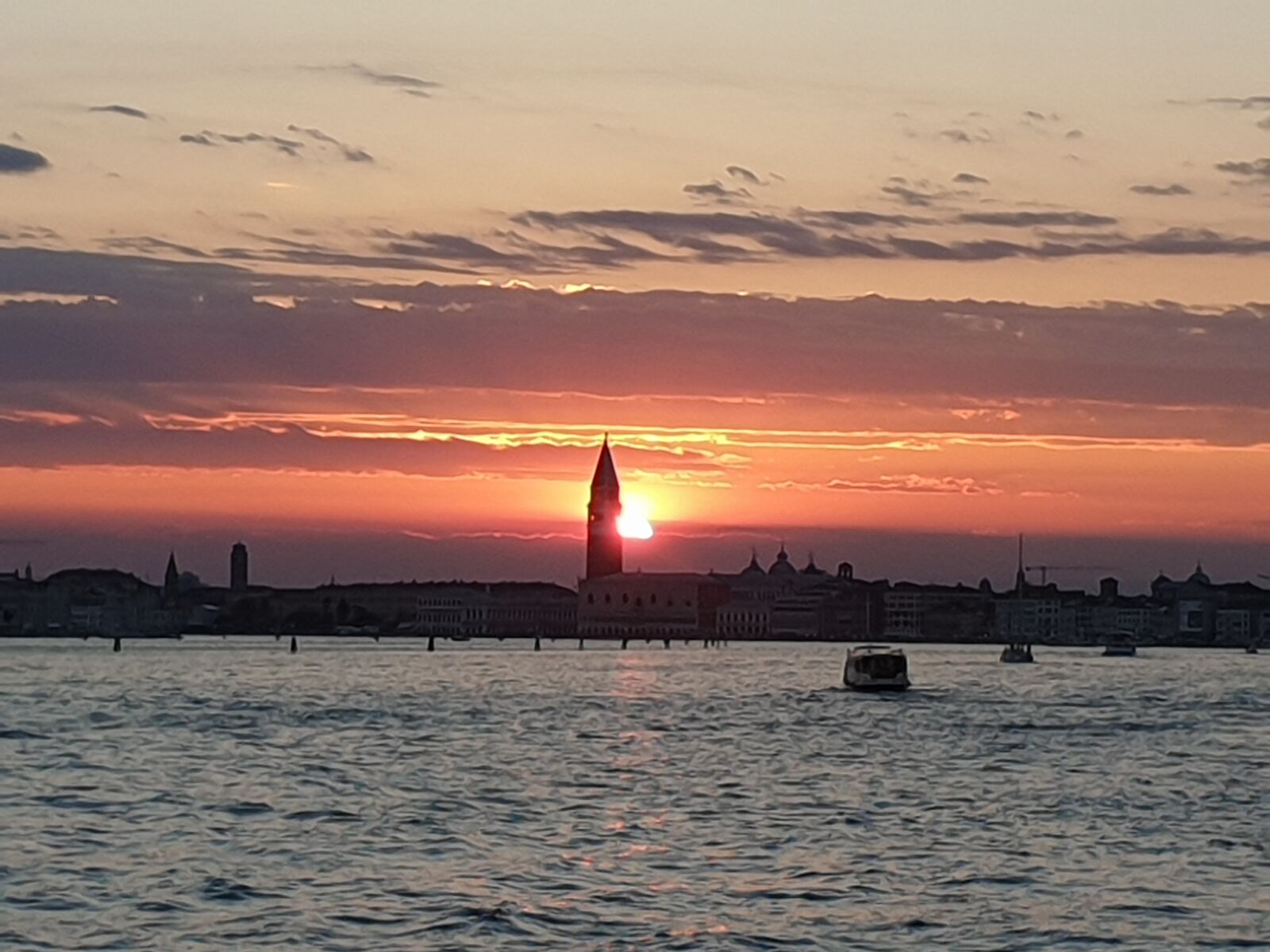 Samsung Galaxy S9 sample photo. Time, sunset, venice photography