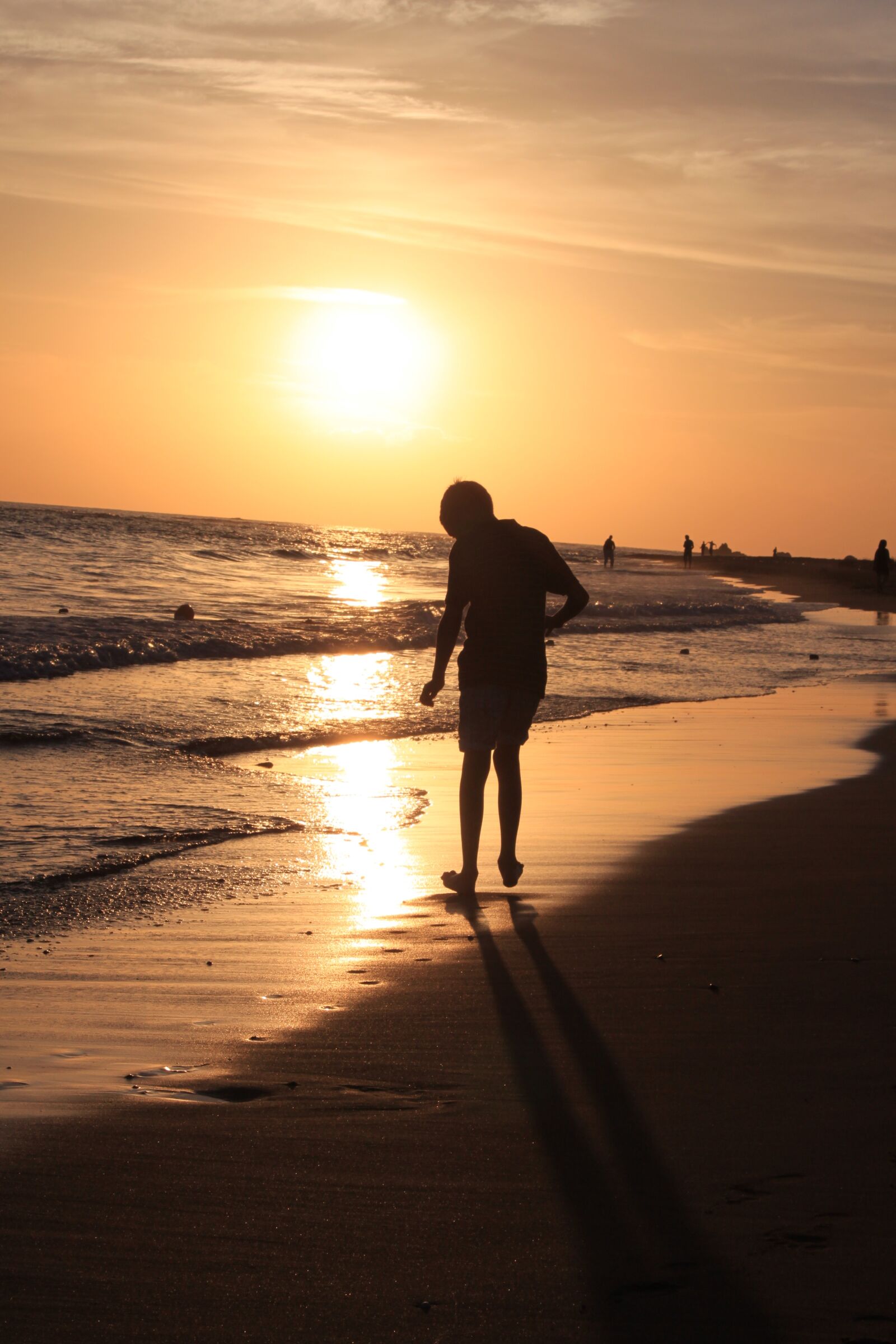 Canon EOS 500D (EOS Rebel T1i / EOS Kiss X3) sample photo. Sunset, sea, beach photography